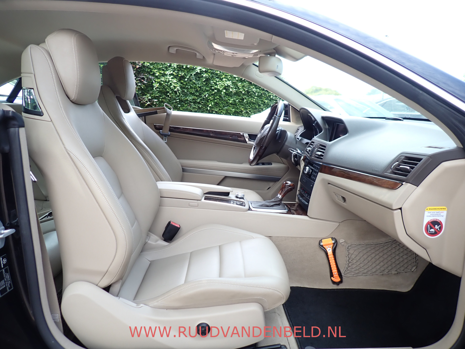Foto van Mercedes-Benz E 250 Cgi
