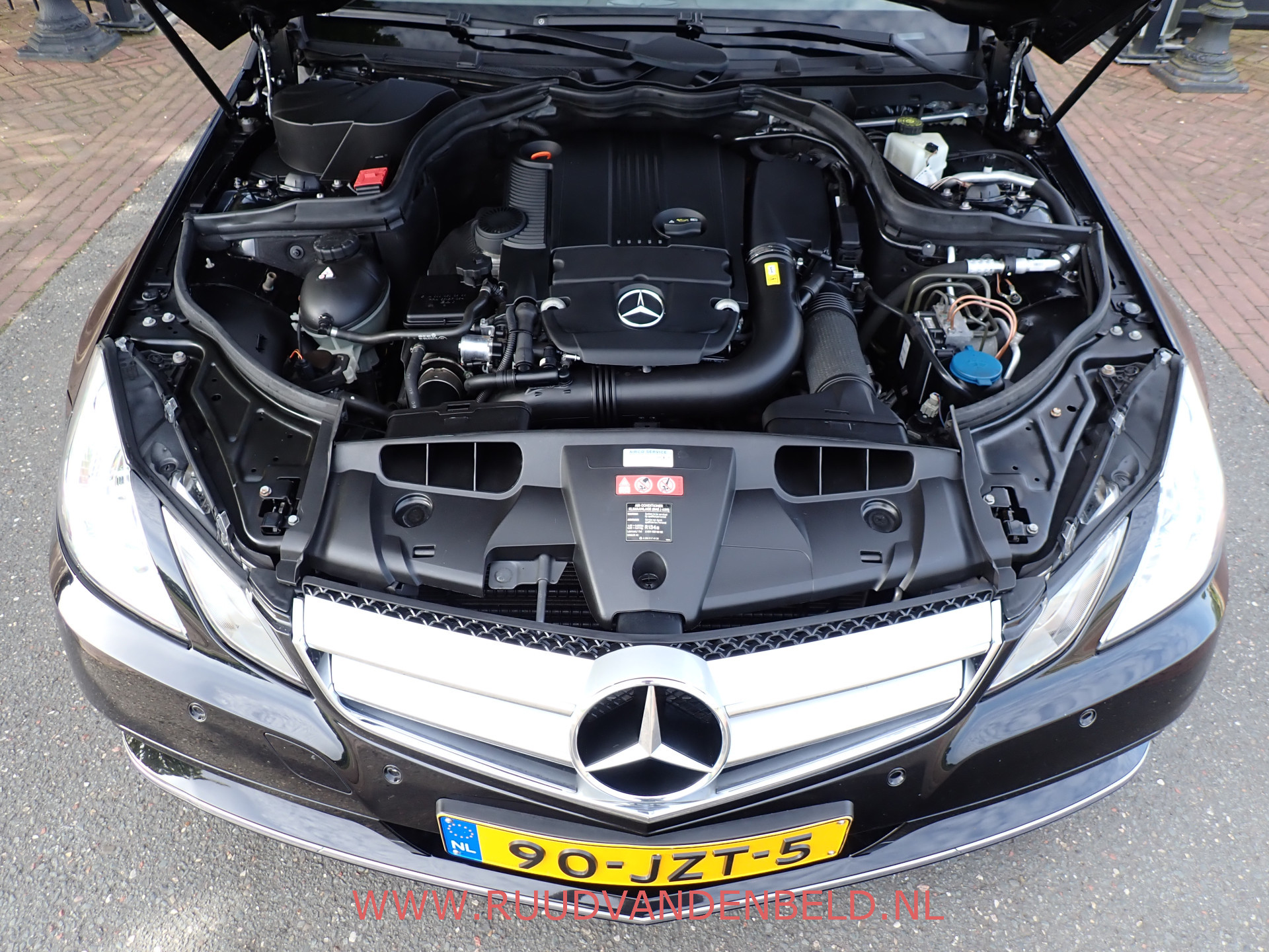 Foto van Mercedes-Benz E 250 Cgi