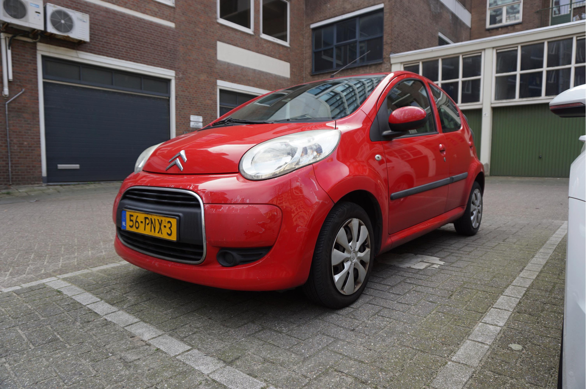 Citroen Citroen C1 1.0-12V Ambiance * AIRCO * APK 3/2027 * 5 Deurs * NAP * 2011 - voorkant