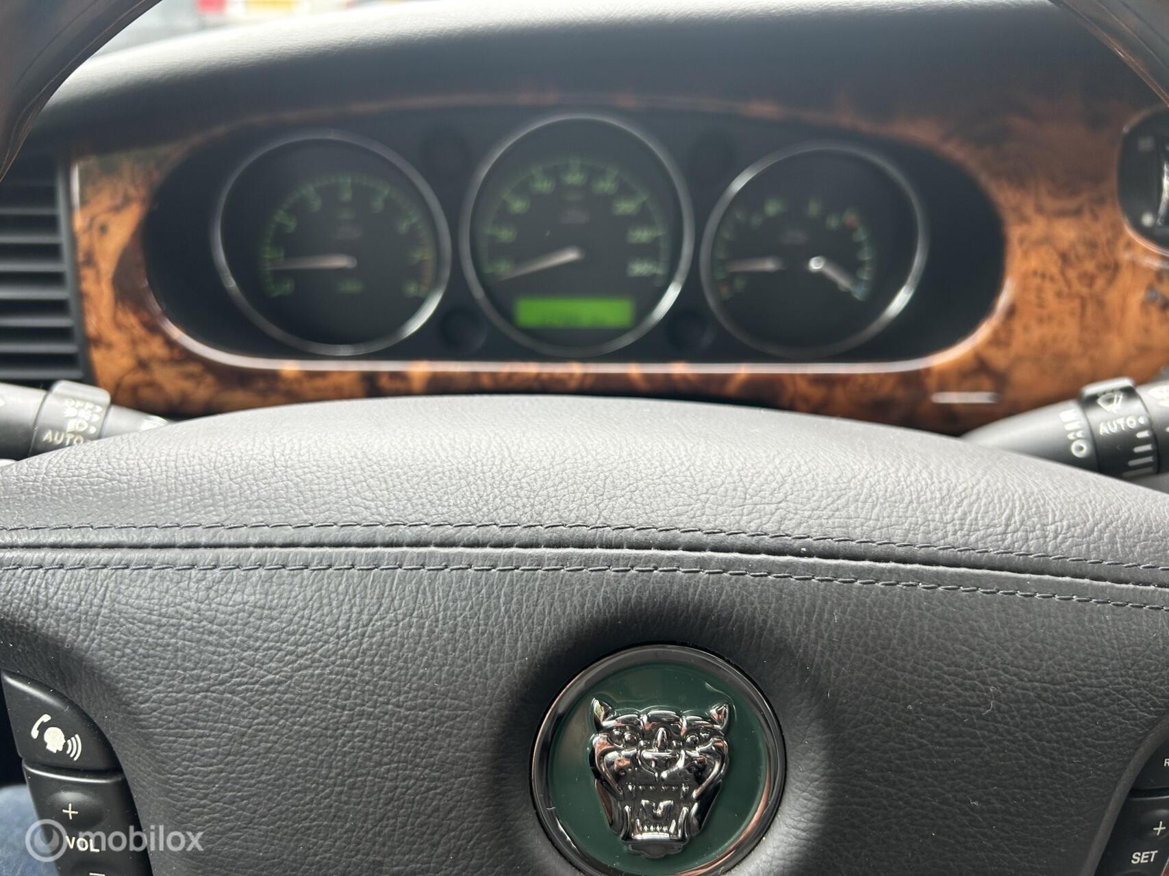 Foto van Jaguar XJ