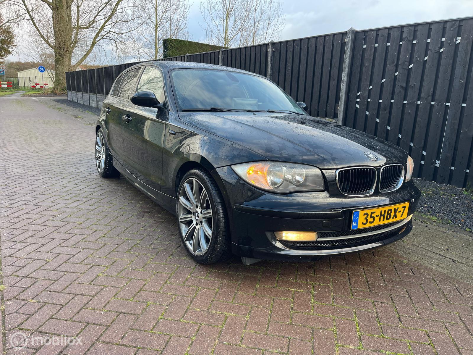BMW 1er Reihe 116i Business Line Grote beurt Gedaan ! 2008 - voorkant