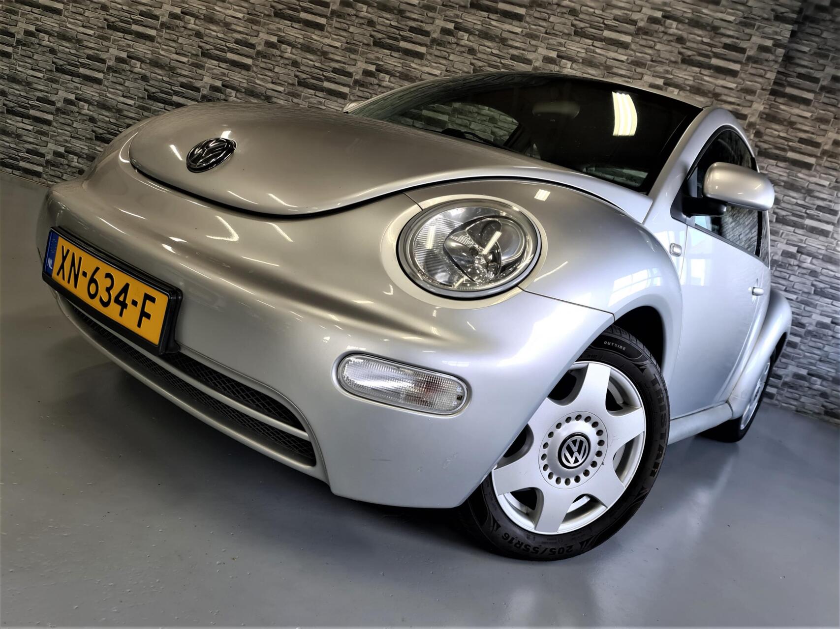 Volkswagen New Beetle 2.0 Highline *Nieuwe APK*Leder*AIRCO*! 1999 - voorkant