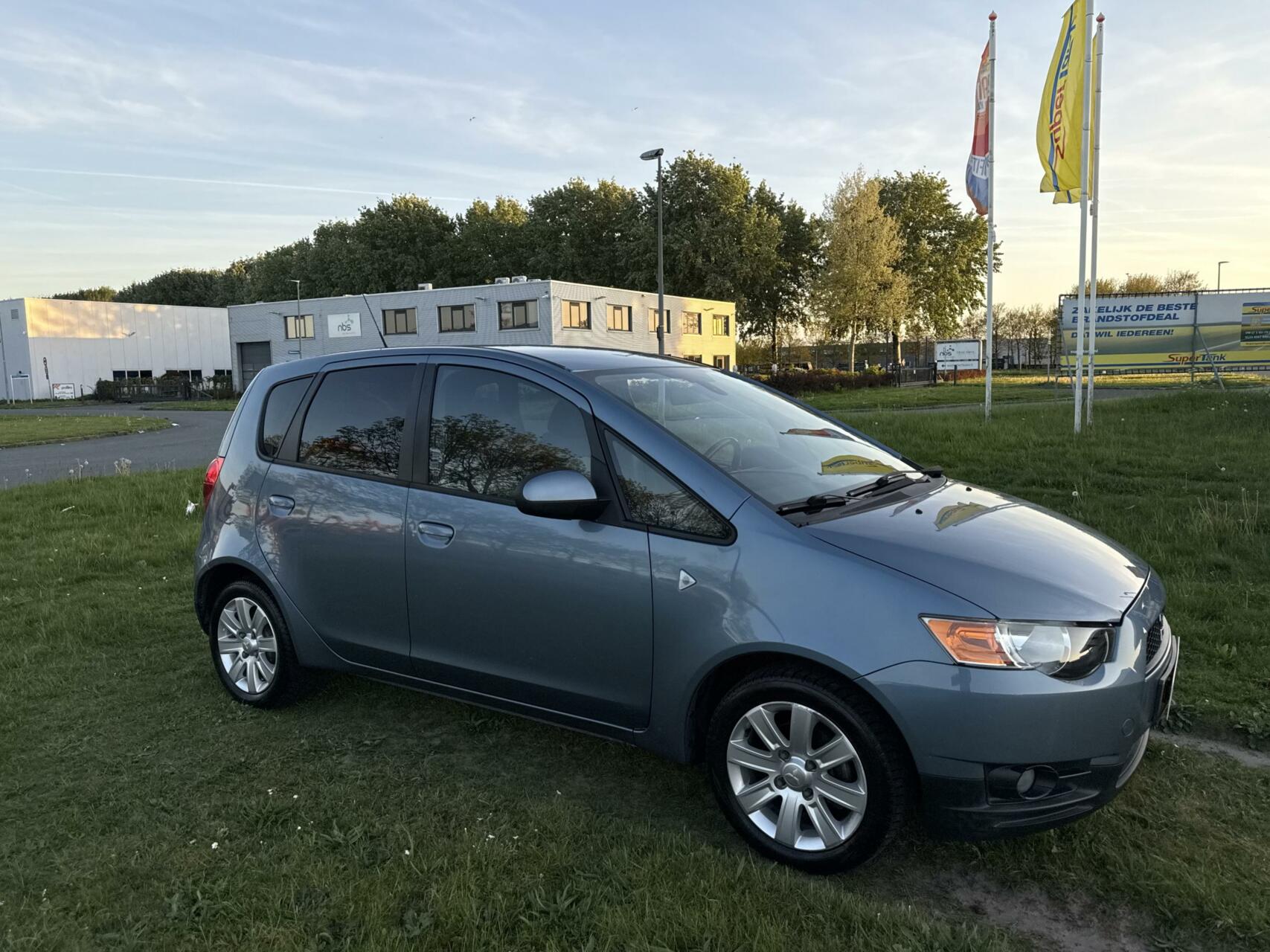 Foto van Mitsubishi Colt