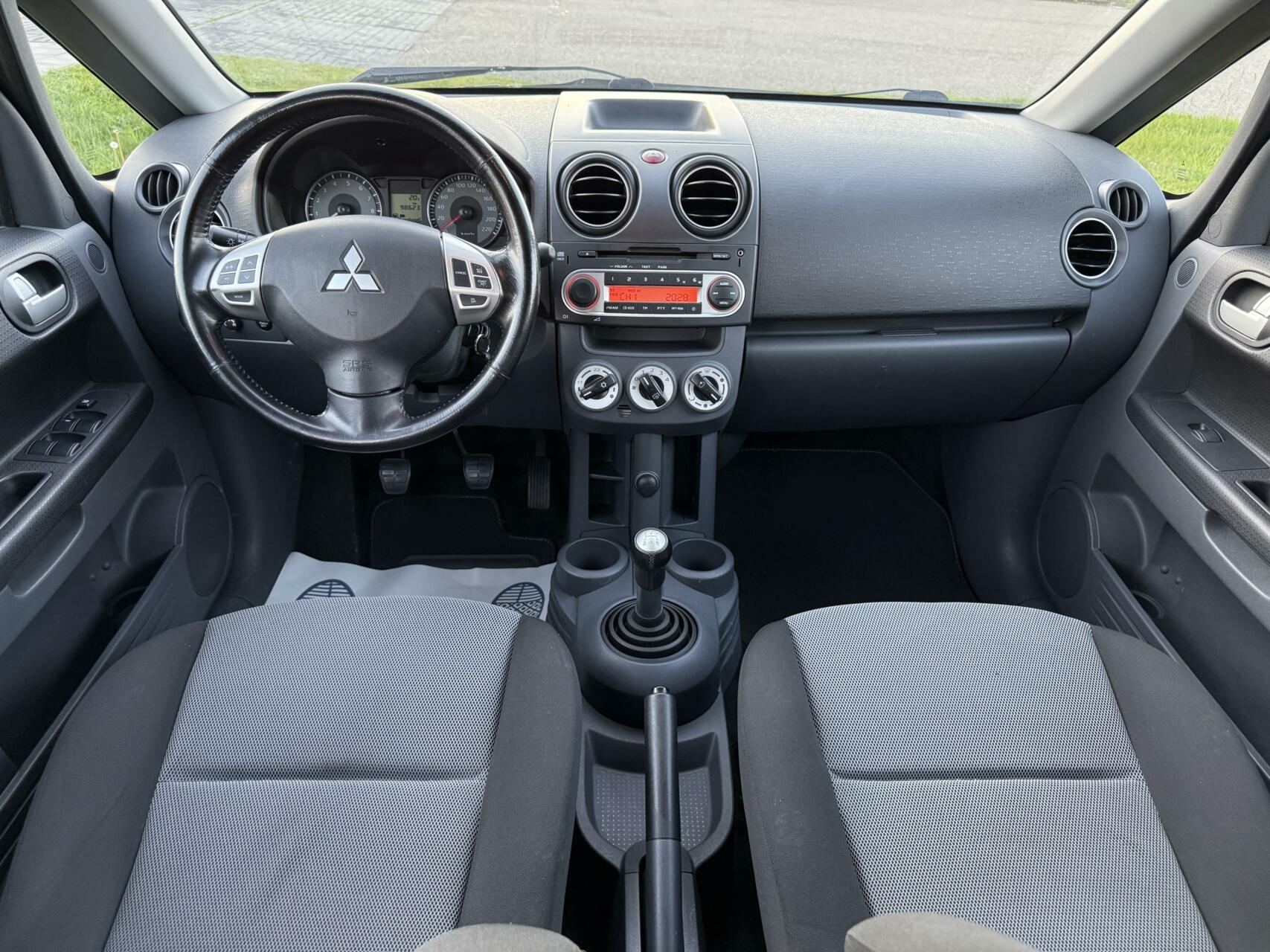 Foto van Mitsubishi Colt