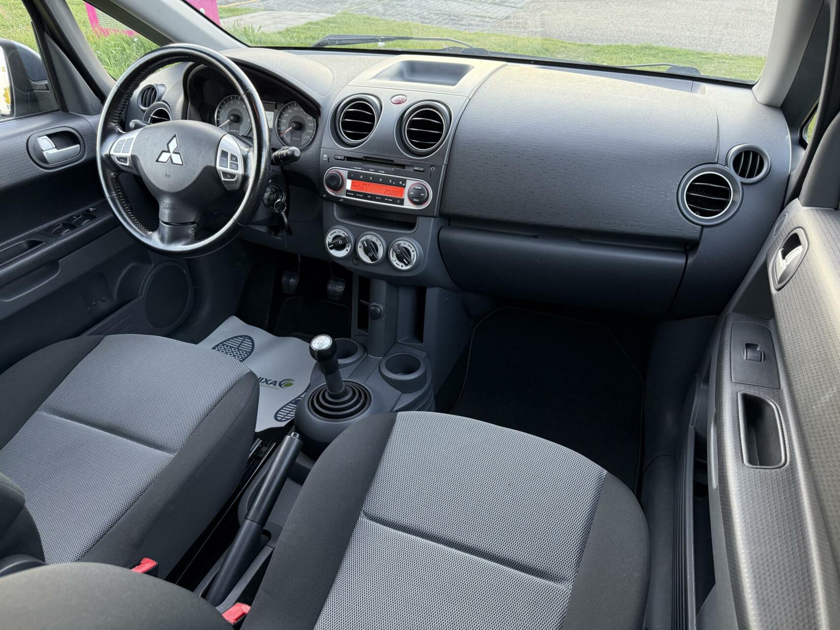 Foto van Mitsubishi Colt