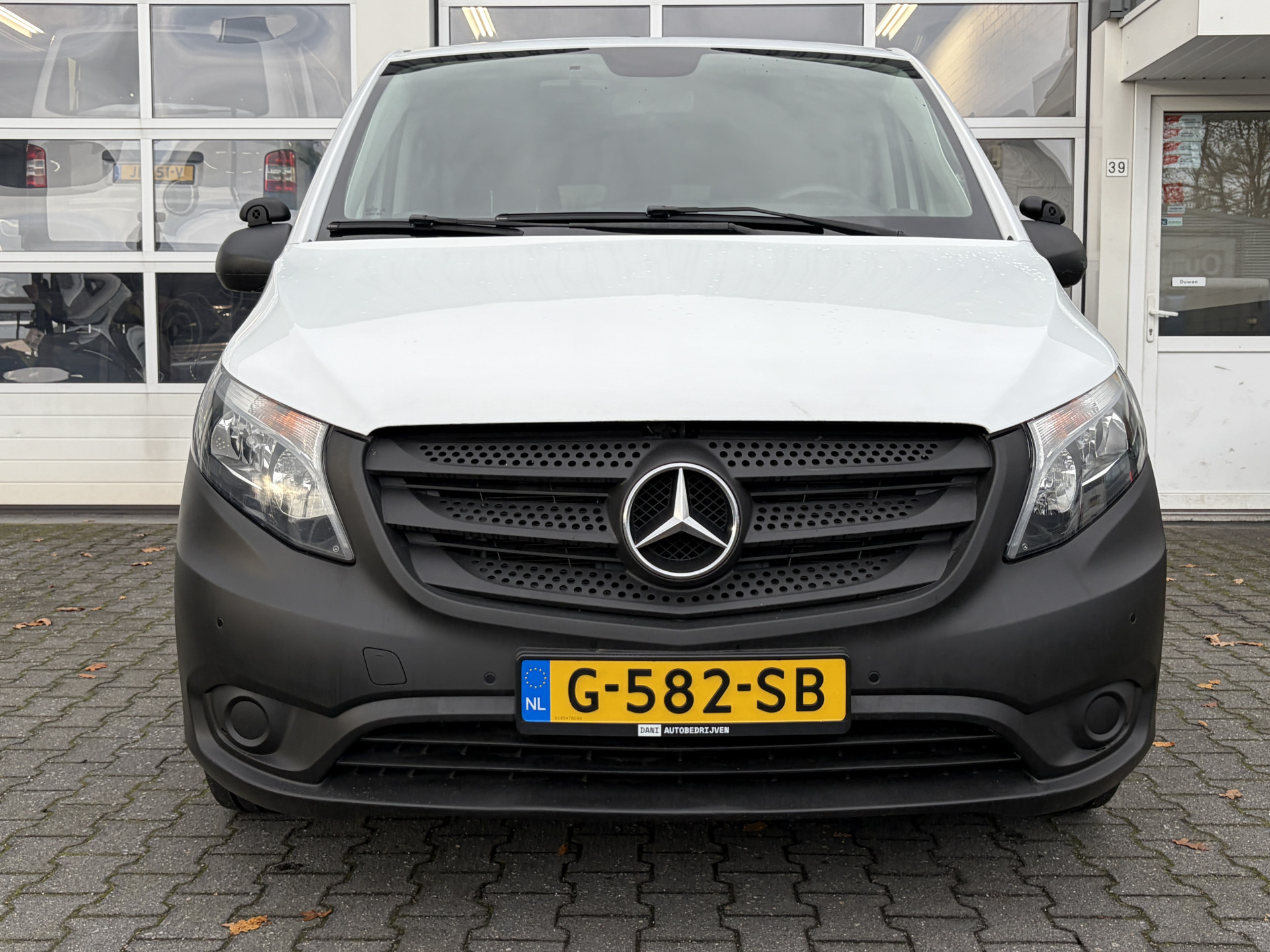 Foto van Mercedes-Benz Vito Tourer