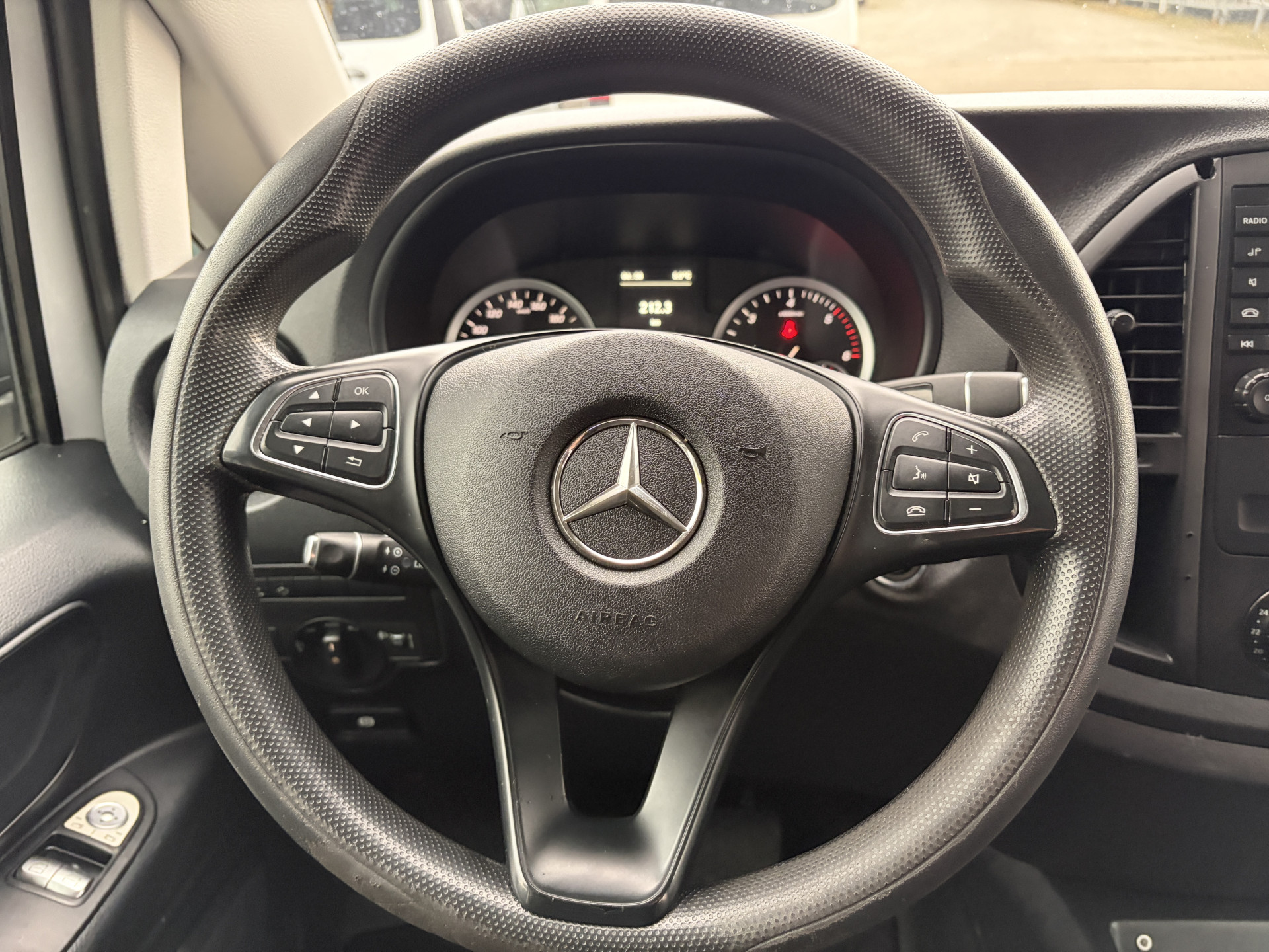 Foto van Mercedes-Benz Vito Tourer