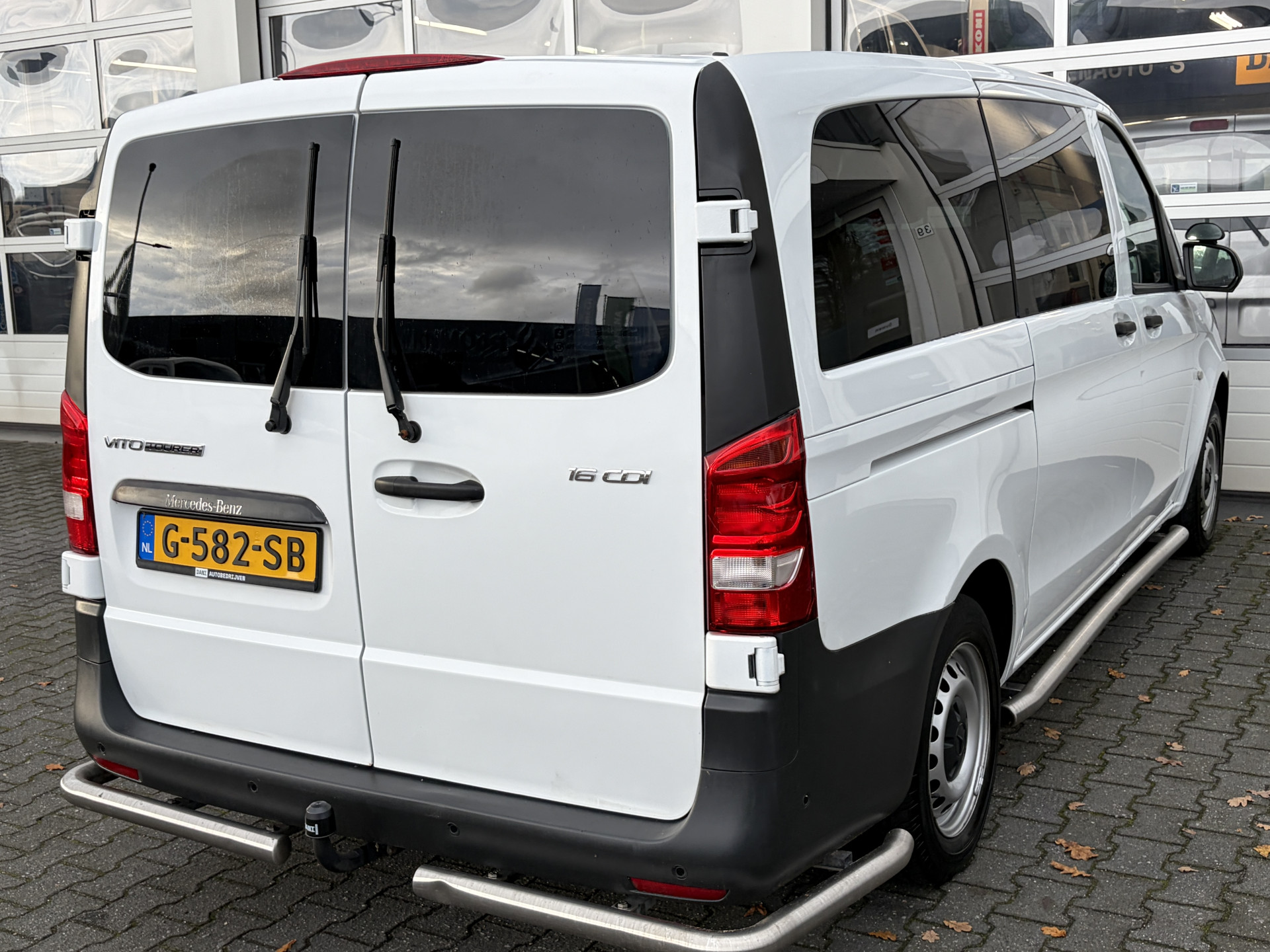 Foto van Mercedes-Benz Vito Tourer