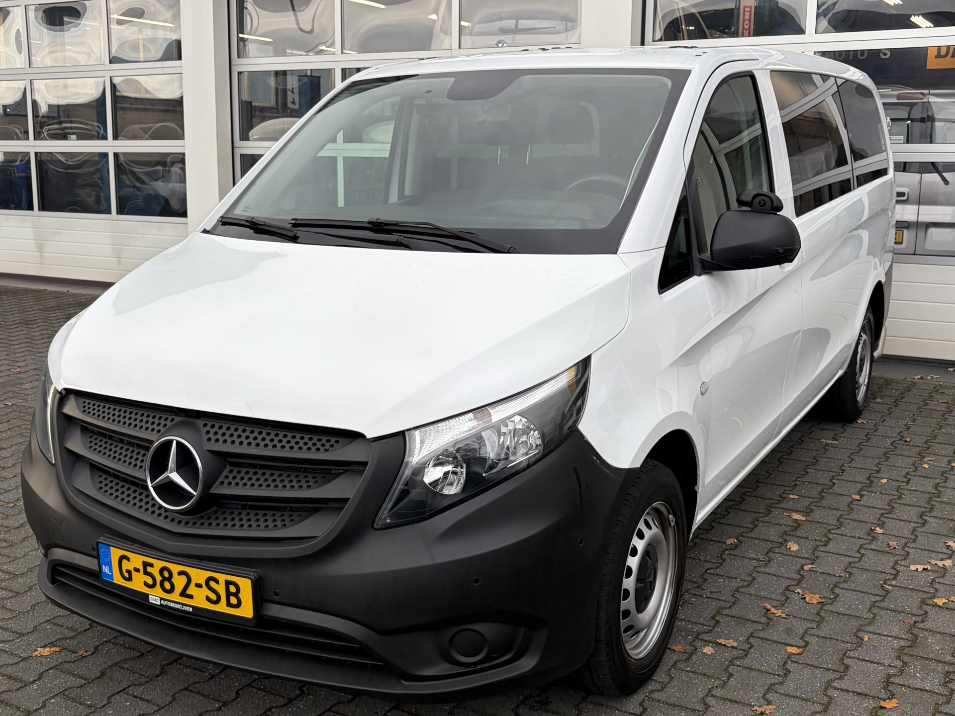 Foto van Mercedes-Benz Vito Tourer