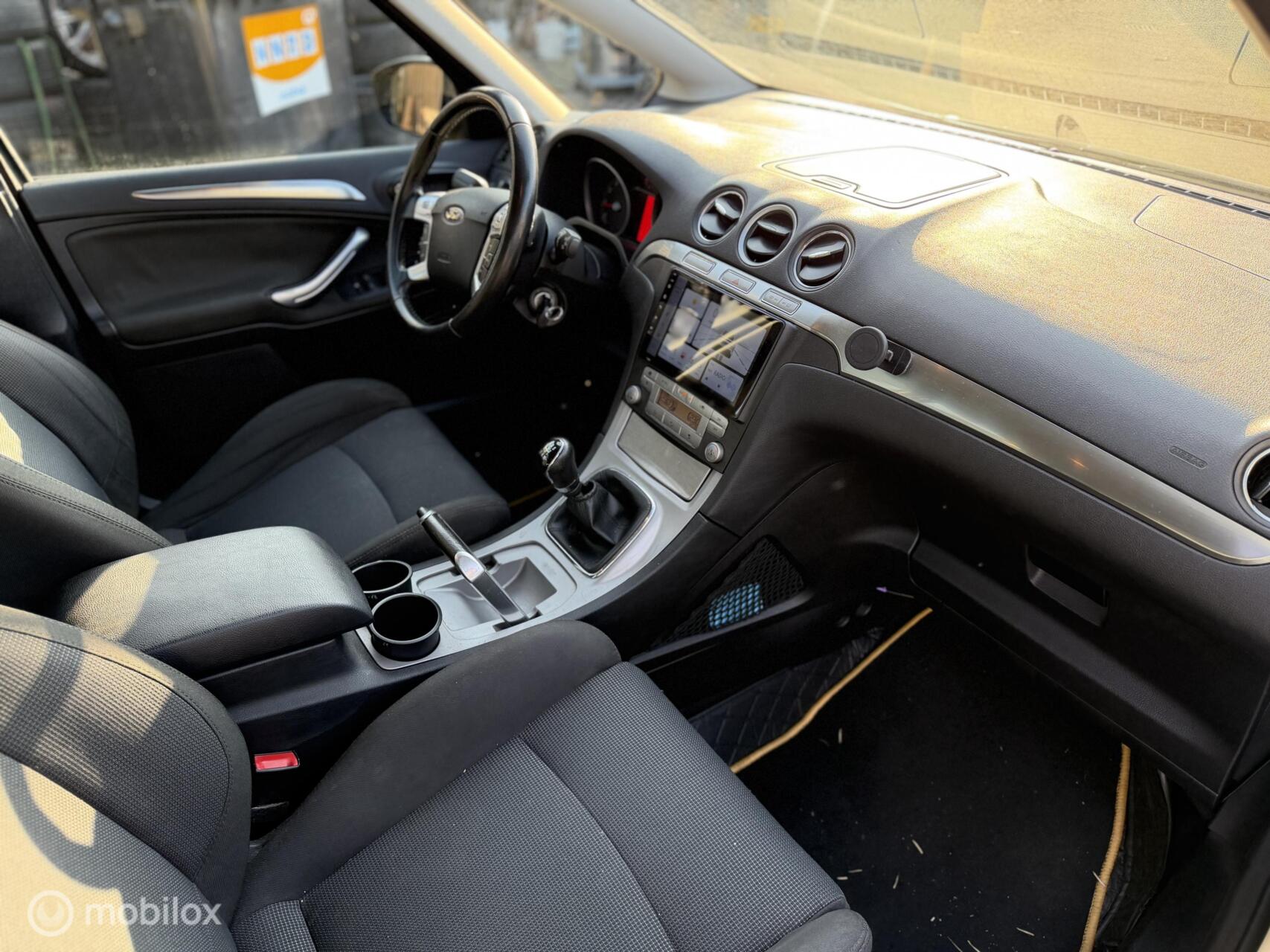 Foto van Ford S-max