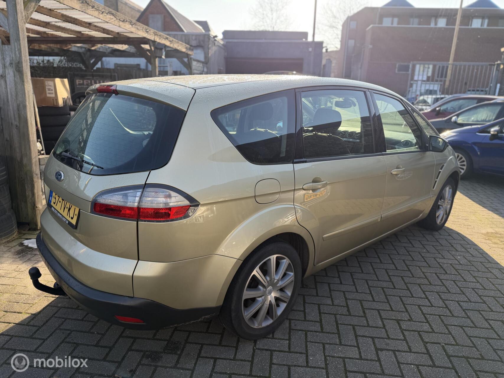 Foto van Ford S-max
