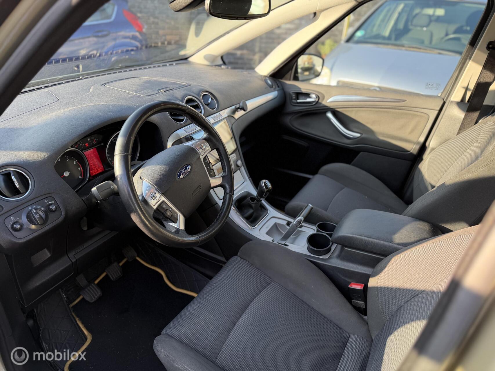 Foto van Ford S-max
