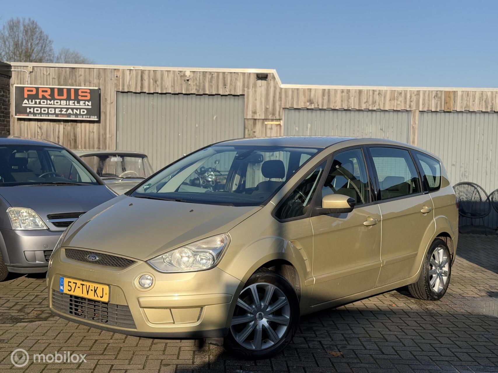Foto van Ford S-max