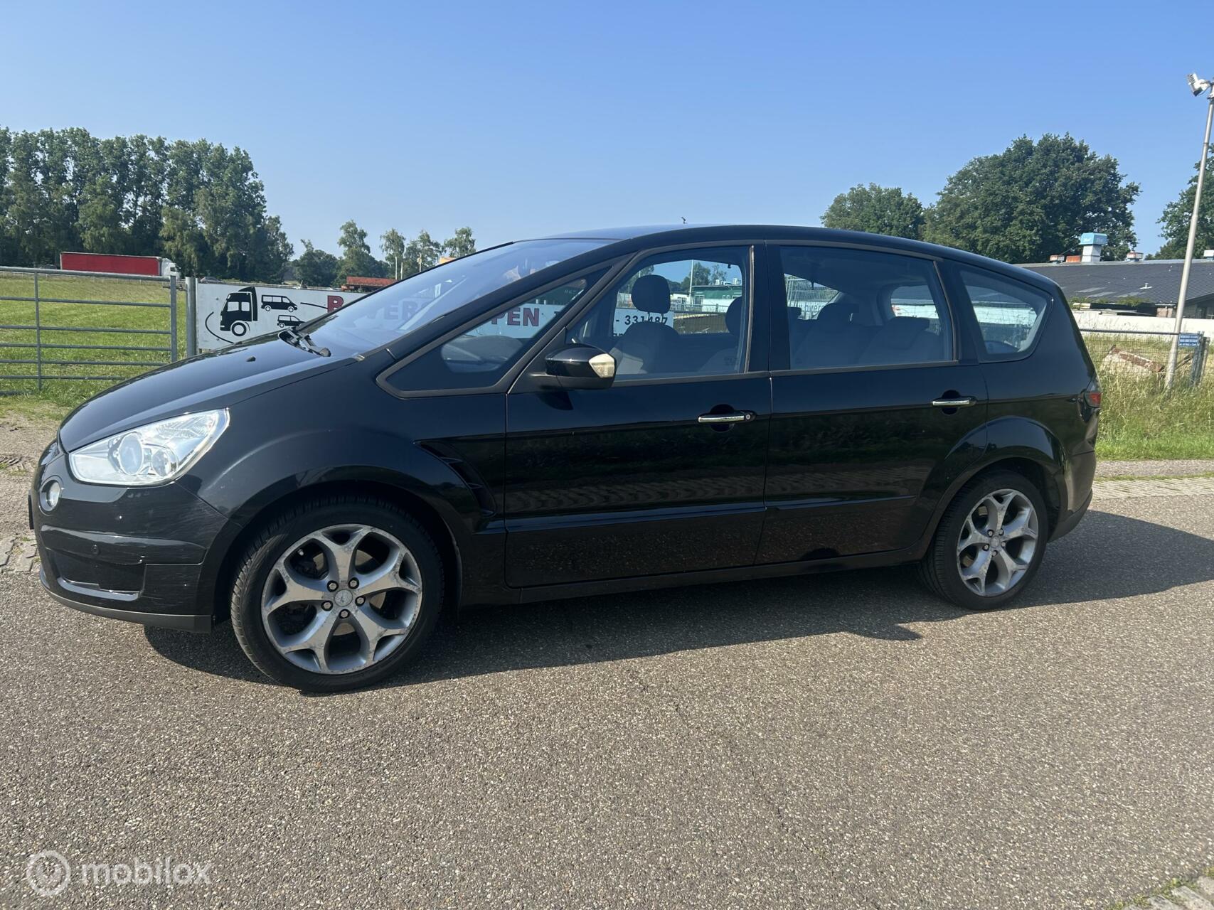 Foto van Ford S-max