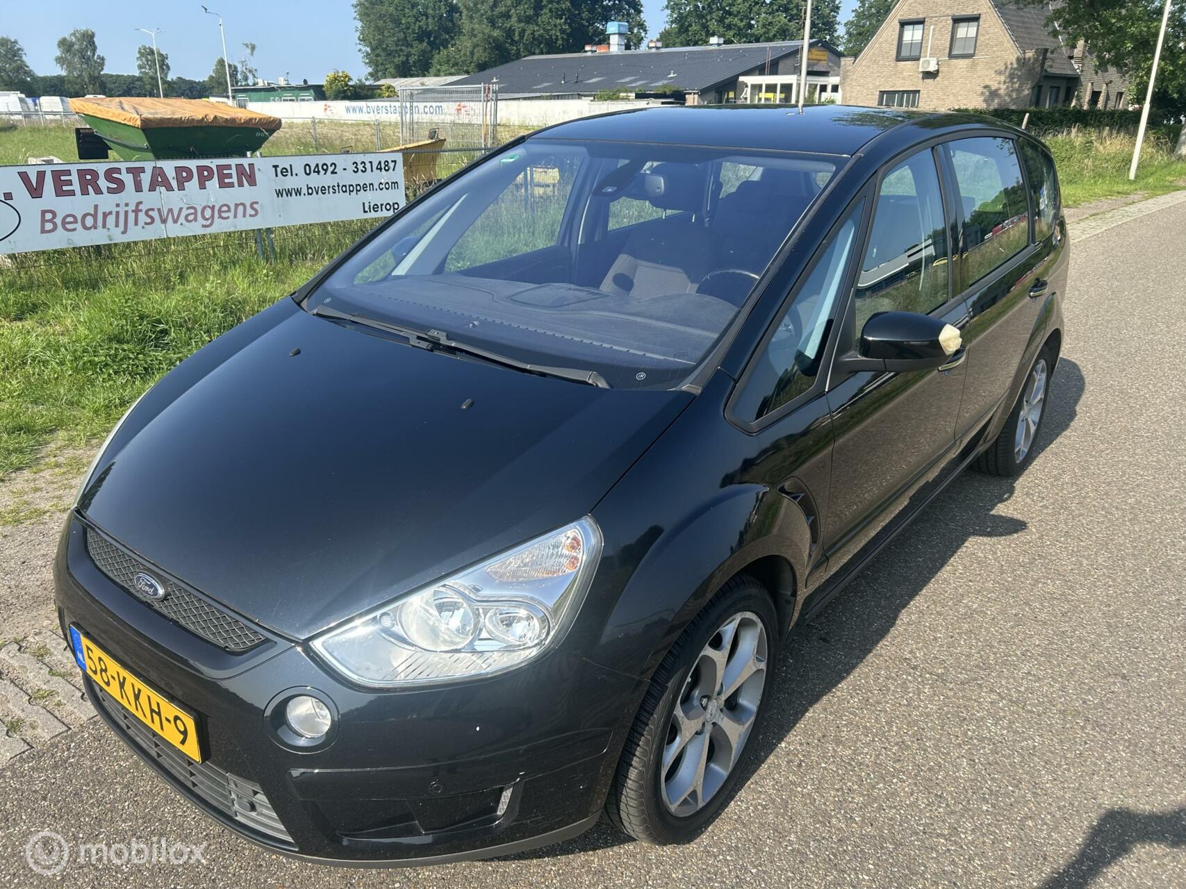 Foto van Ford S-max