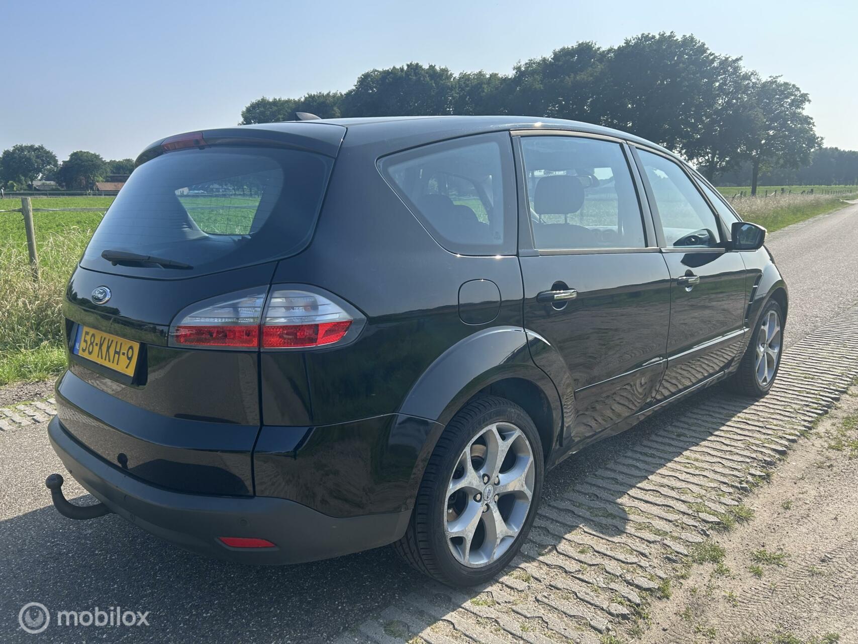 Foto van Ford S-max
