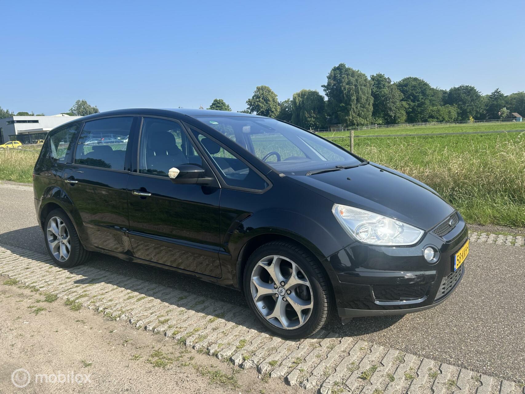 Foto van Ford S-max