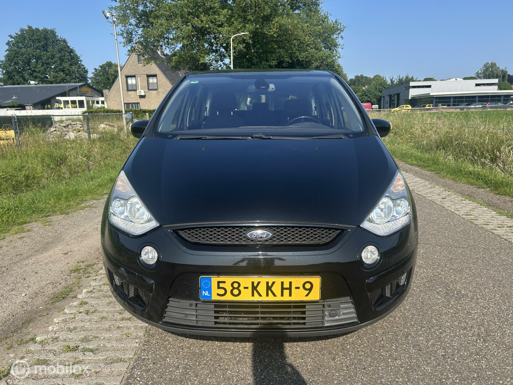 Foto van Ford S-max