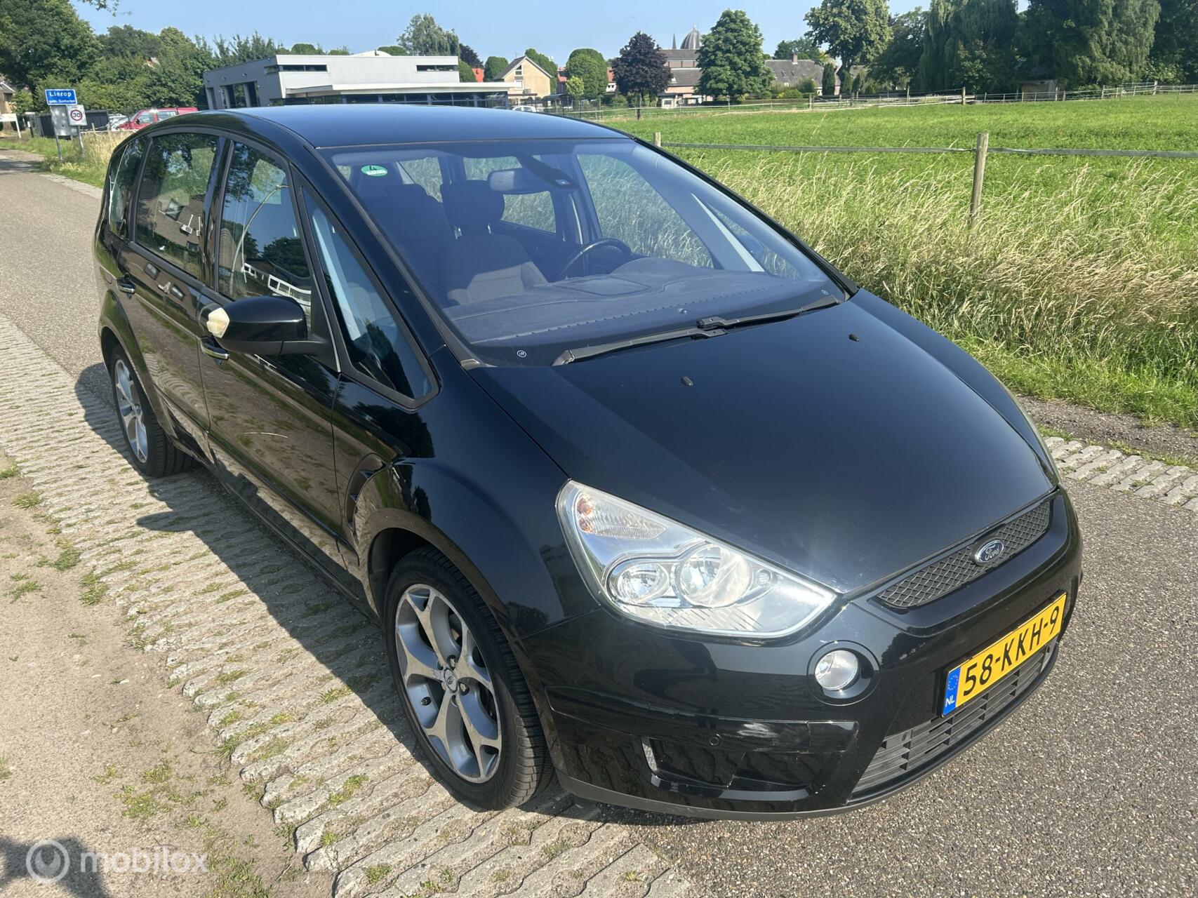 Foto van Ford S-max