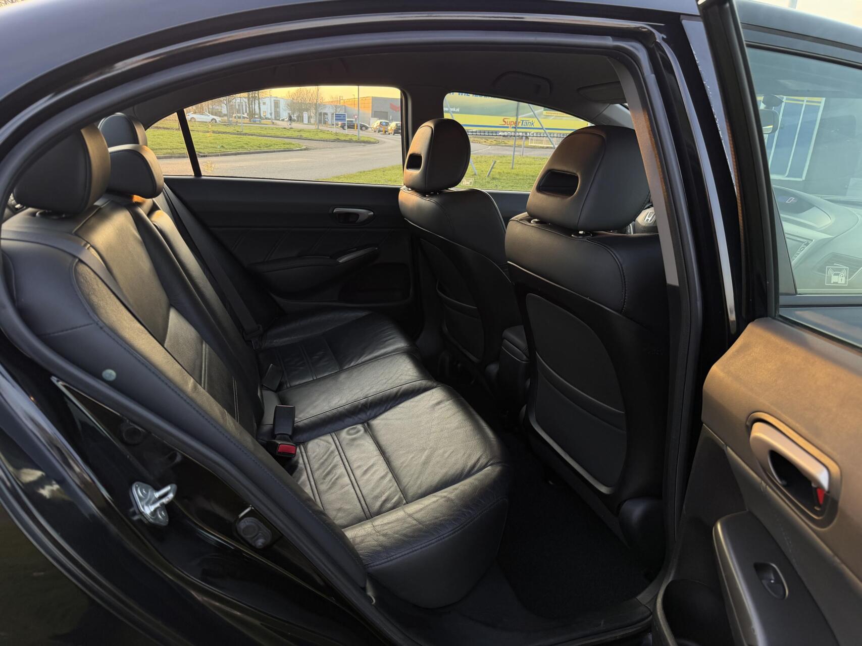 Foto van Honda Civic 4dr Hybrid