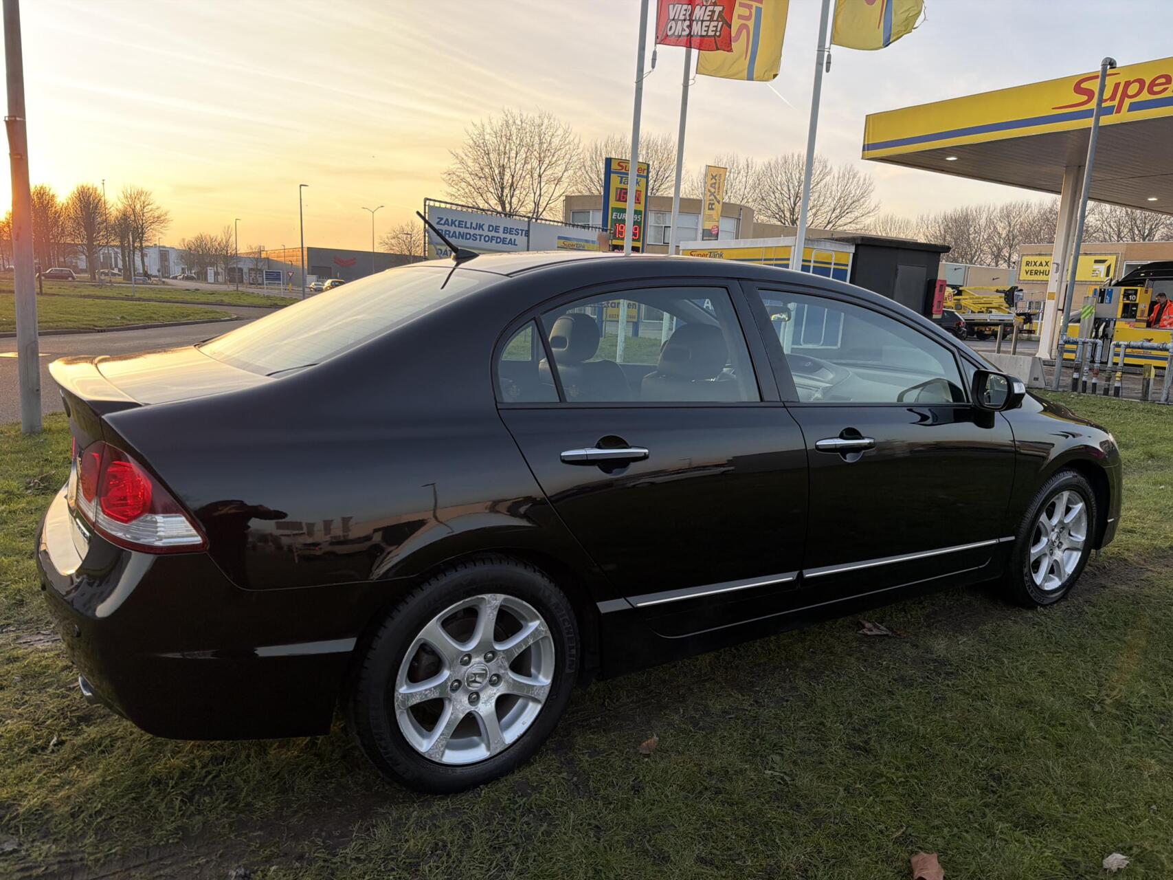 Foto van Honda Civic 4dr Hybrid