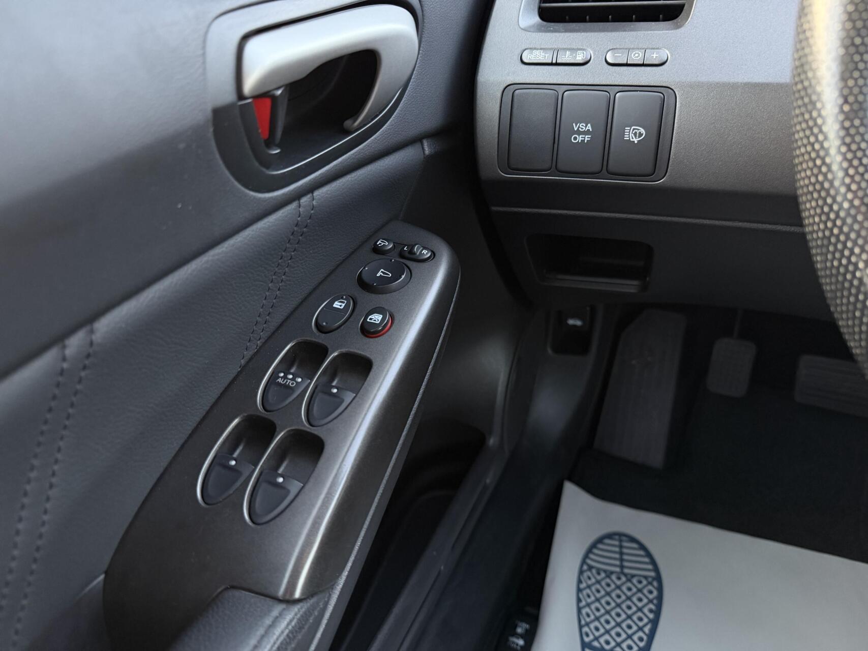 Foto van Honda Civic 4dr Hybrid