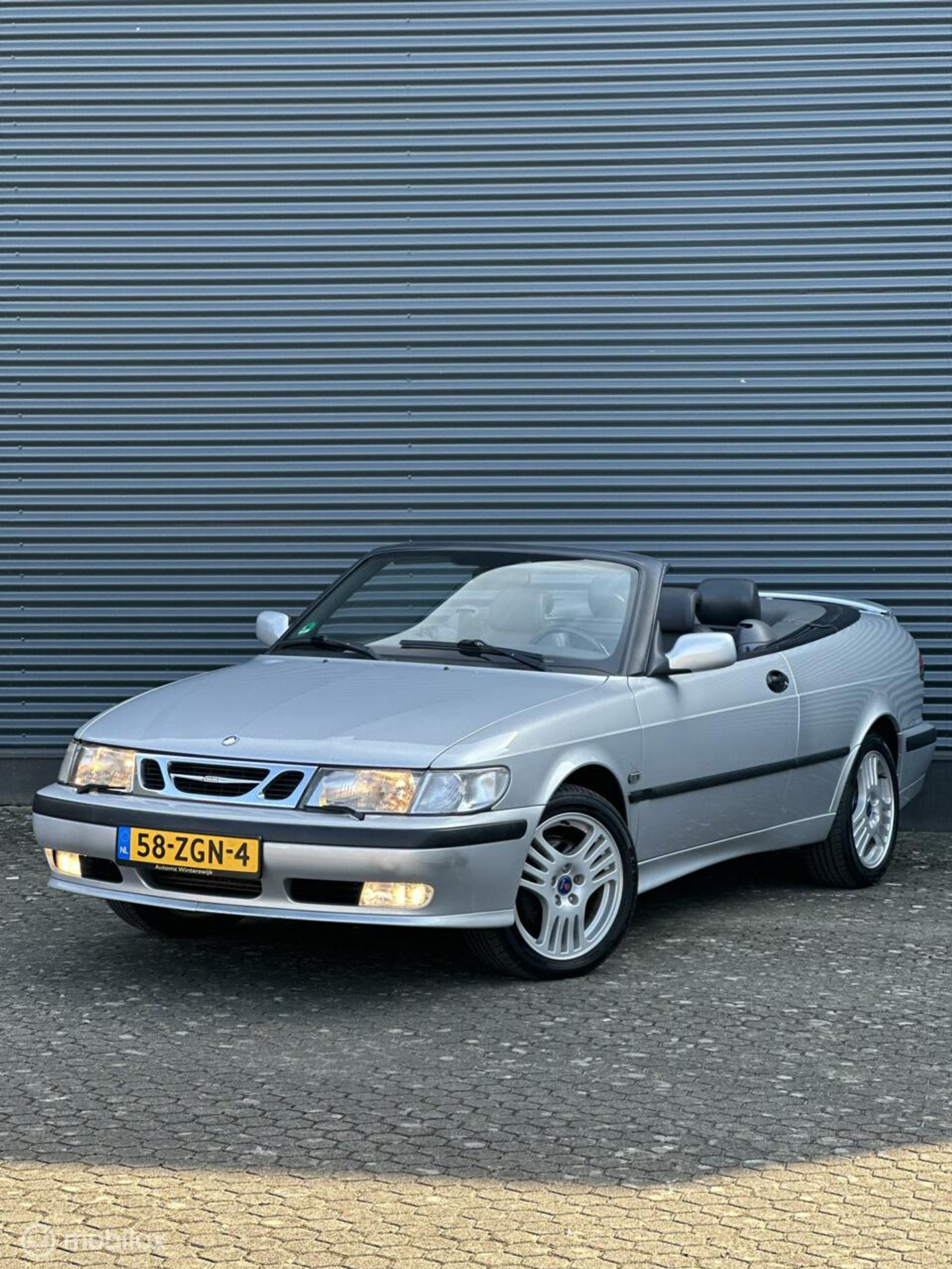 Saab 9-3 Cabrio 2.0t SE AUTOMAAT 2000 - voorkant