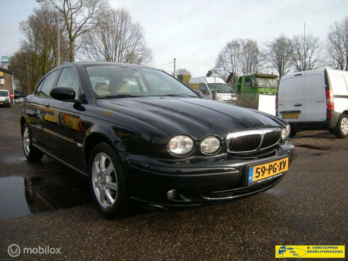 Foto van Jaguar X-type