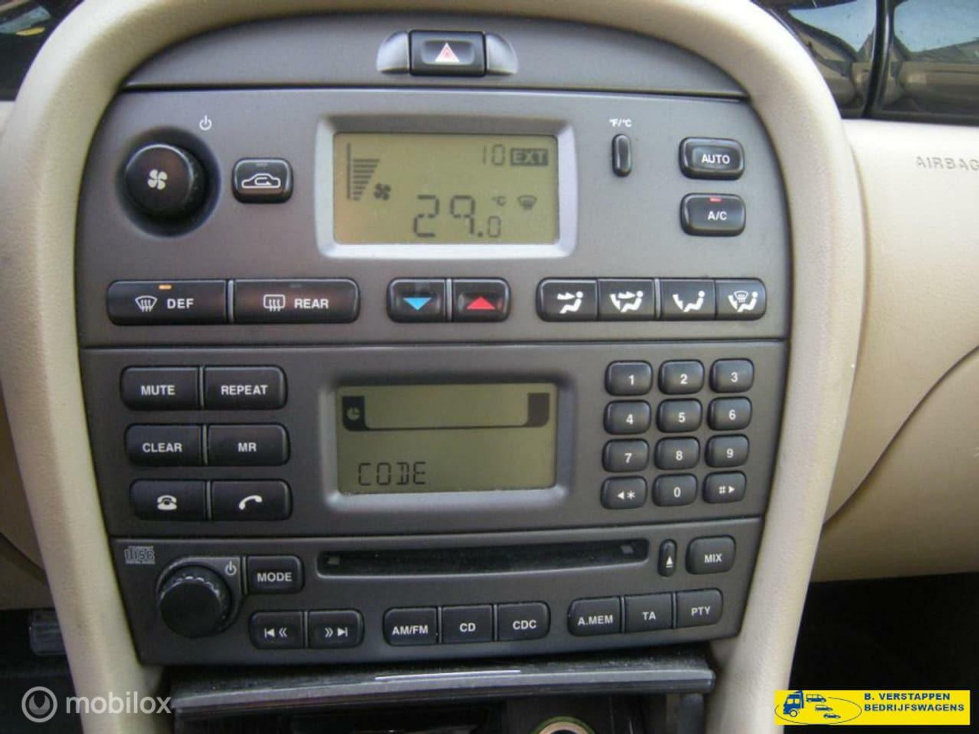 Foto van Jaguar X-type