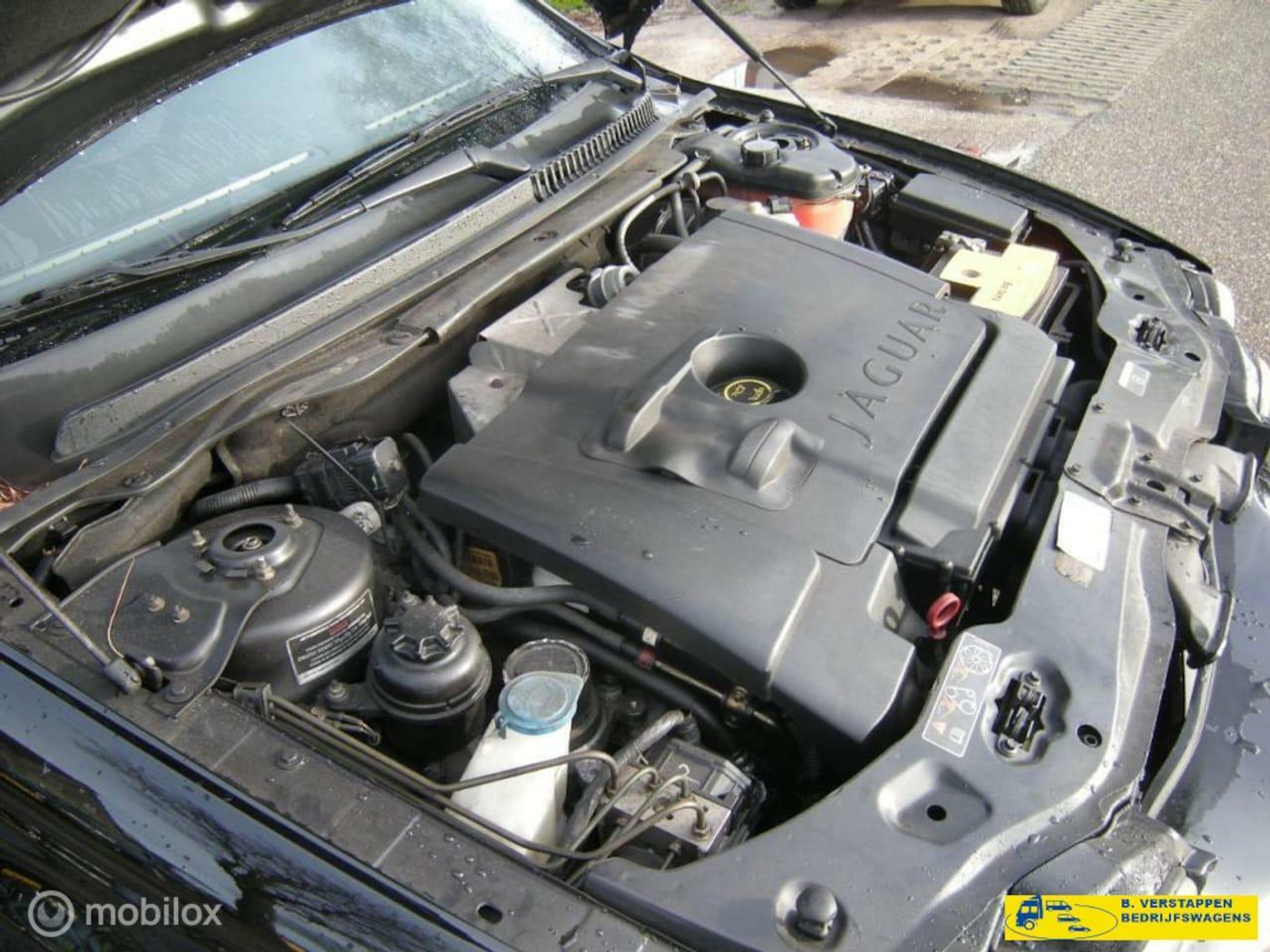 Foto van Jaguar X-type