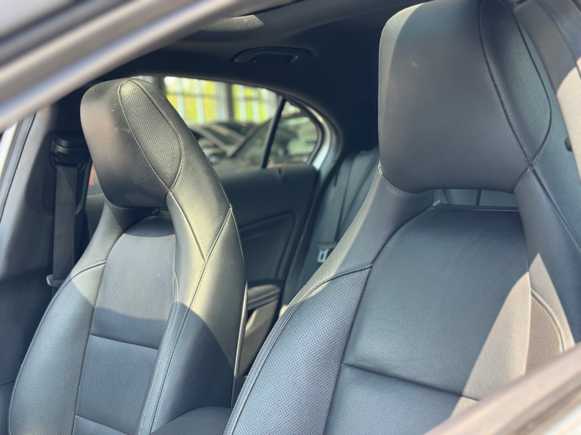 Foto van Mercedes-Benz A 200