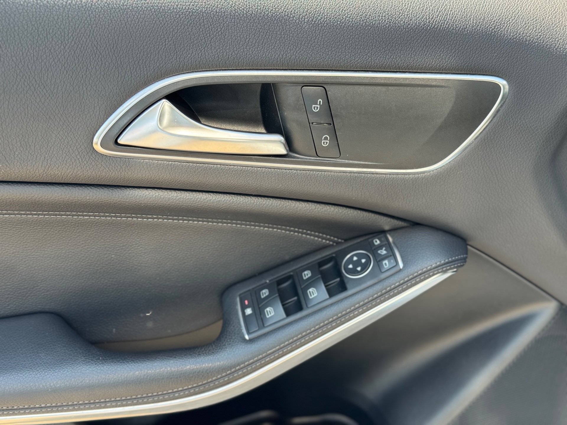 Foto van Mercedes-Benz A 200