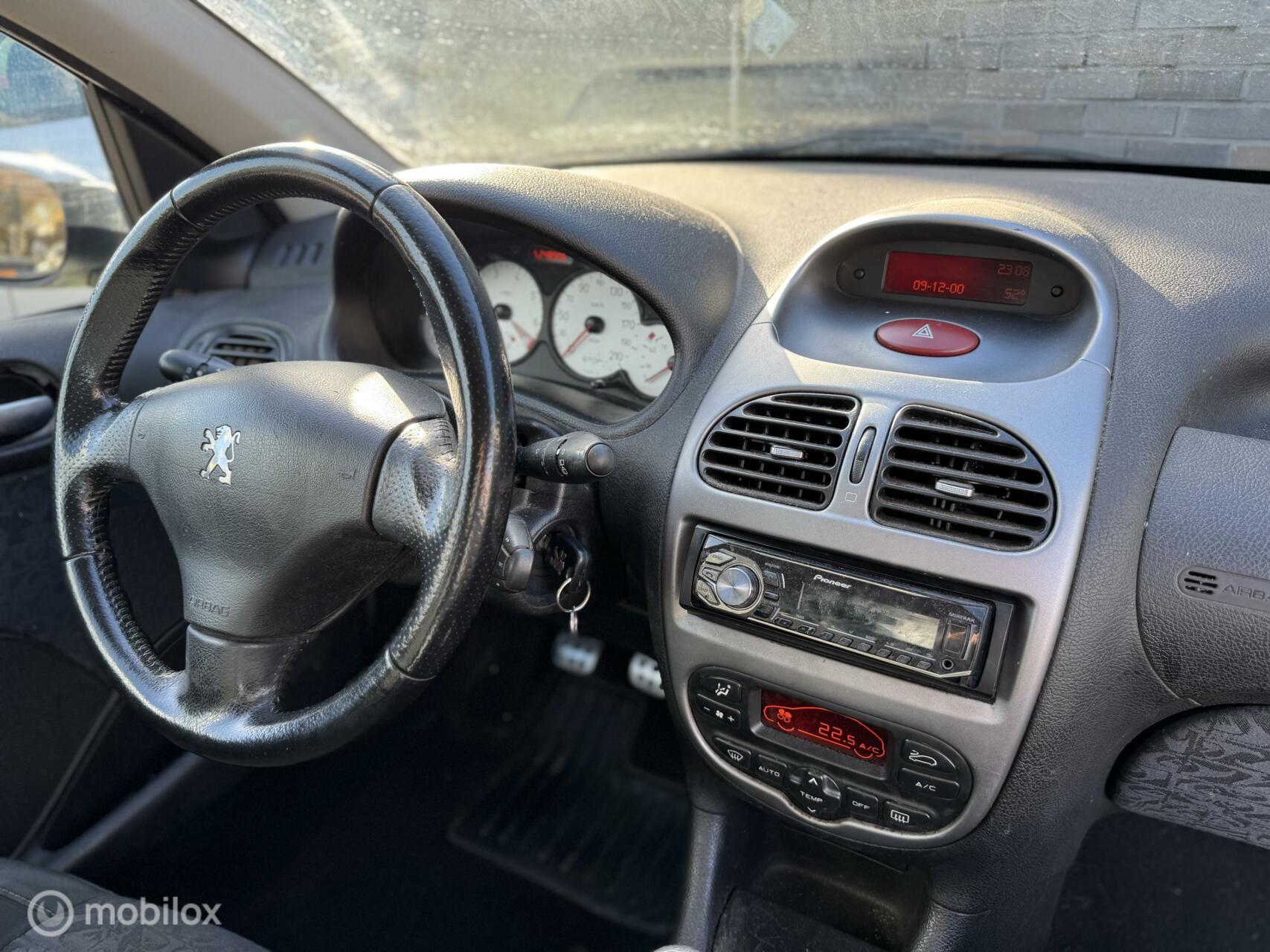 Foto van Peugeot 206