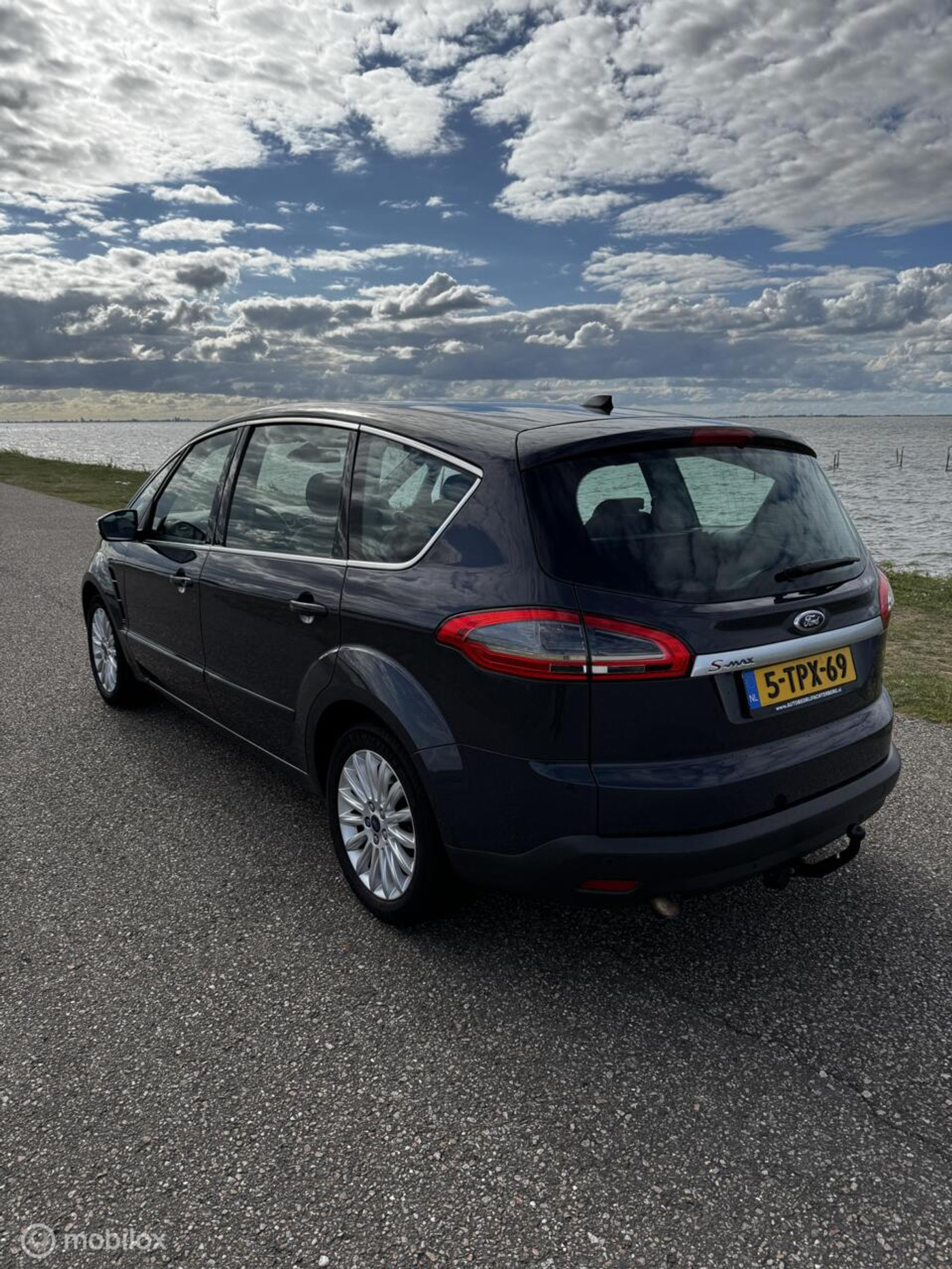 Foto van Ford S-max