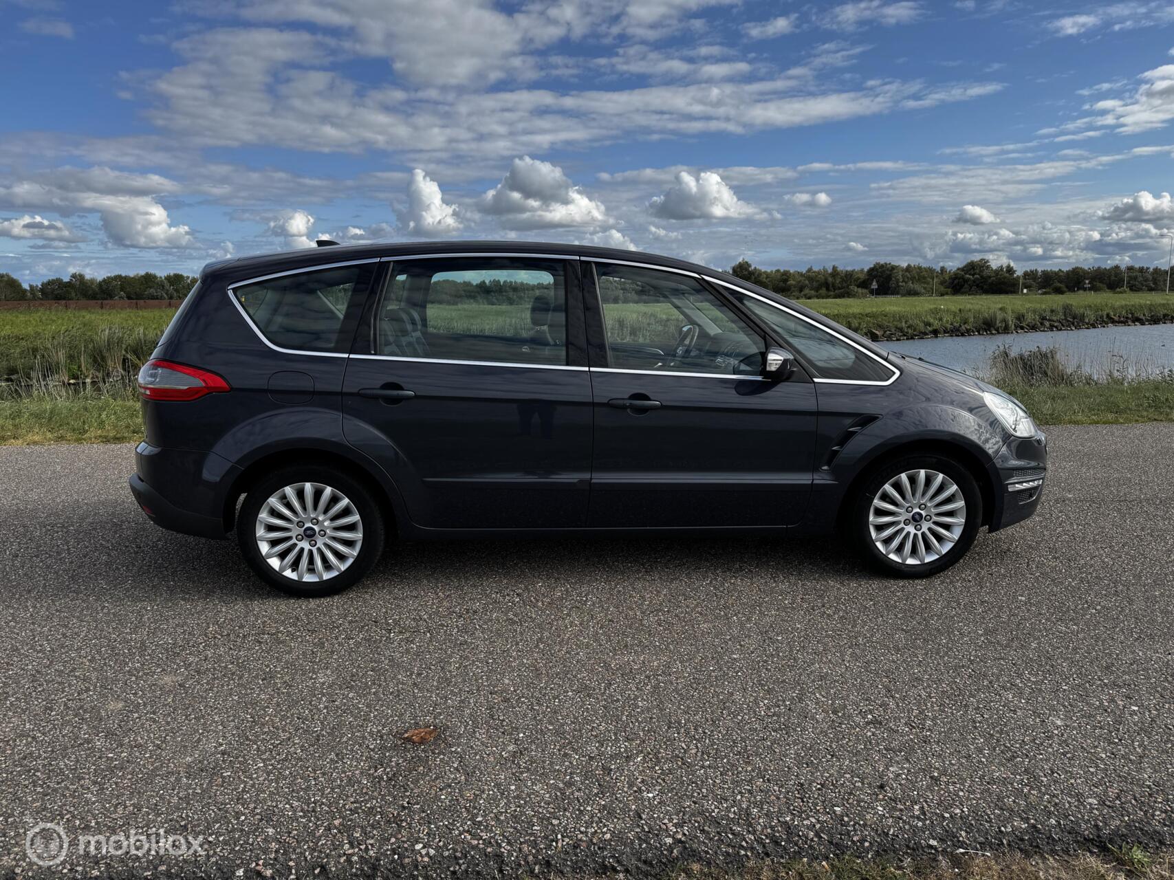 Foto van Ford S-max