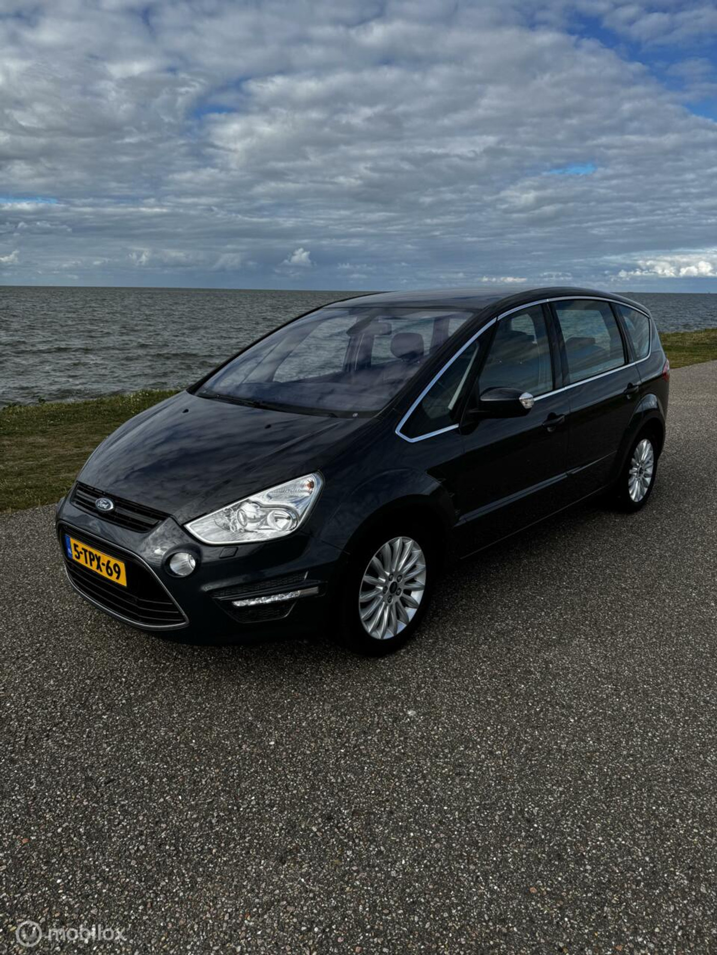 Foto van Ford S-max