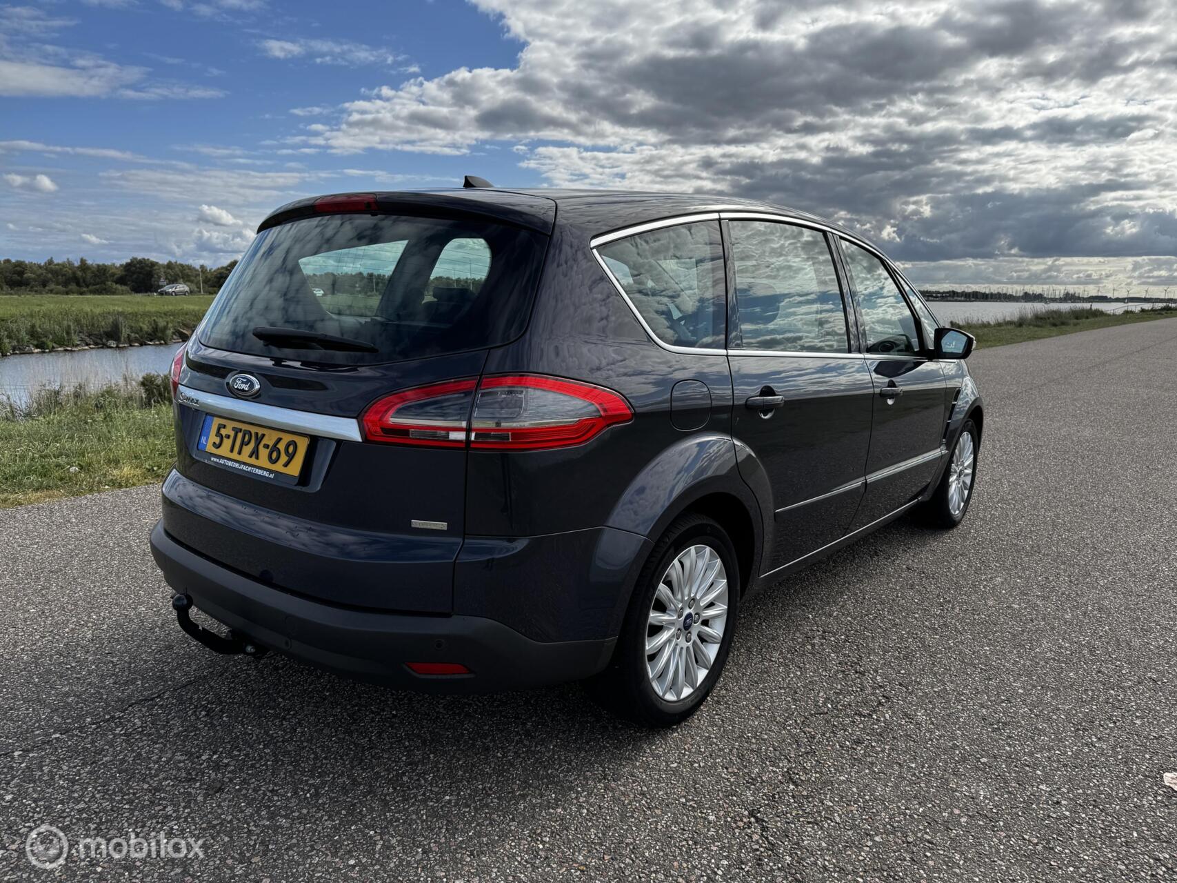 Foto van Ford S-max
