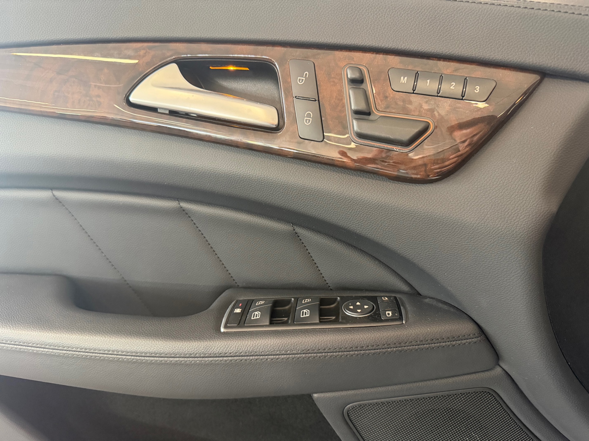 Foto van Mercedes-Benz CLS 350