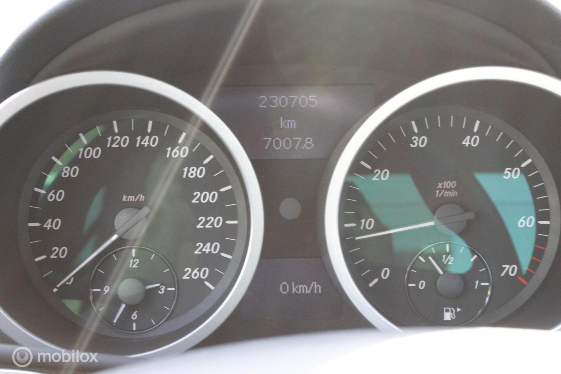 Foto van Mercedes-Benz SLK 200 Kompressor