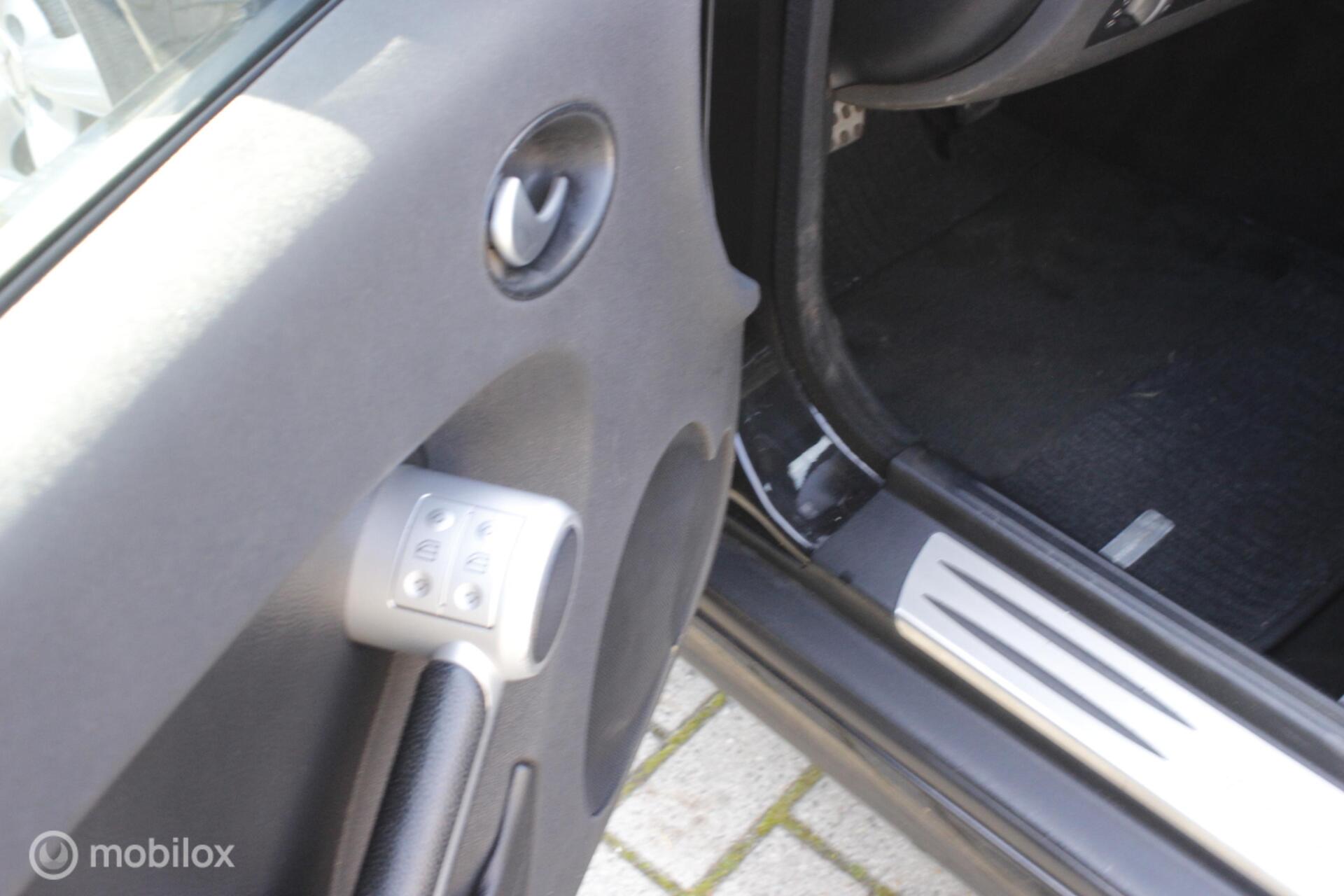 Foto van Mercedes-Benz SLK 200 Kompressor