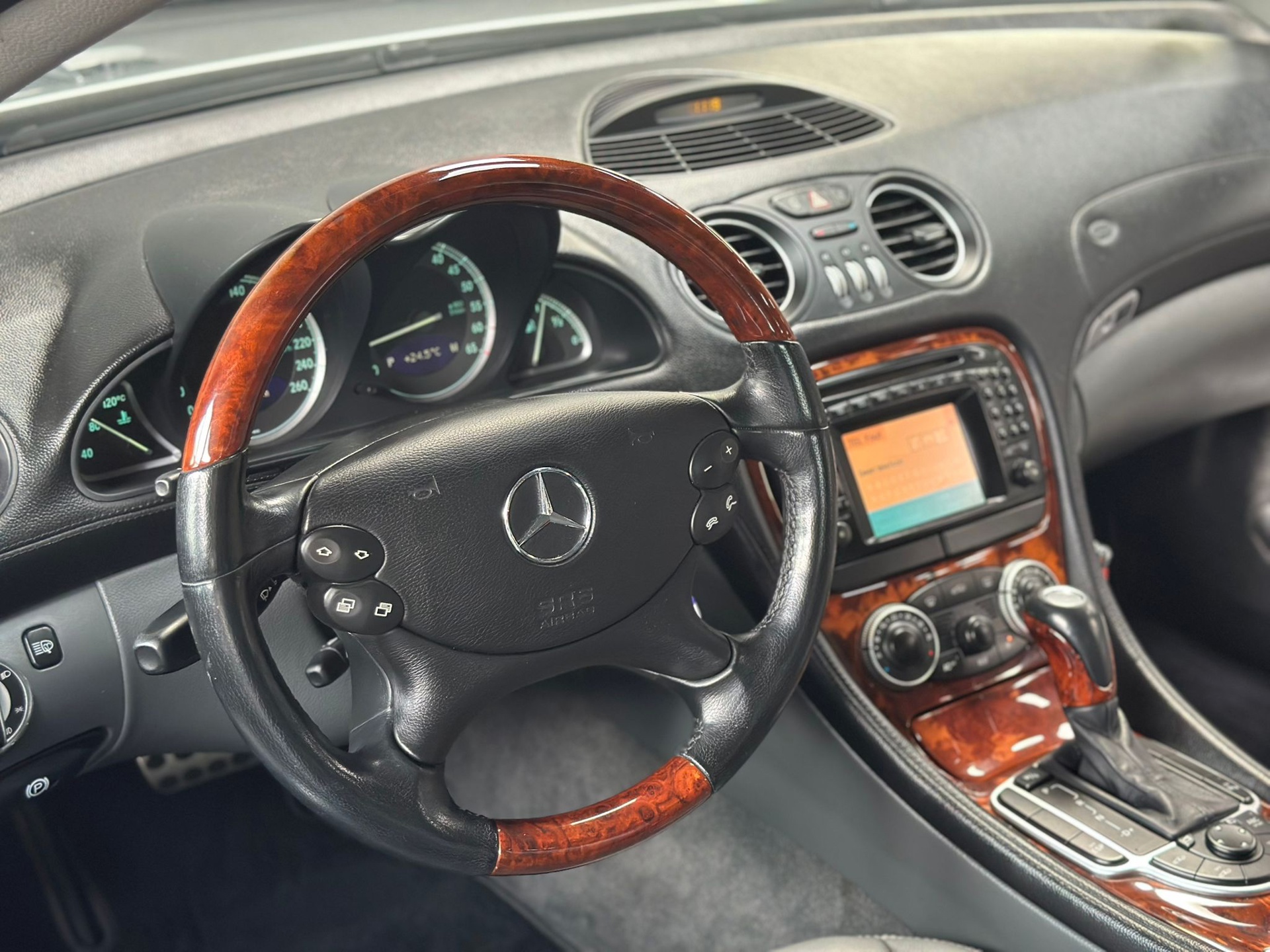 Foto van Mercedes-Benz SL 500