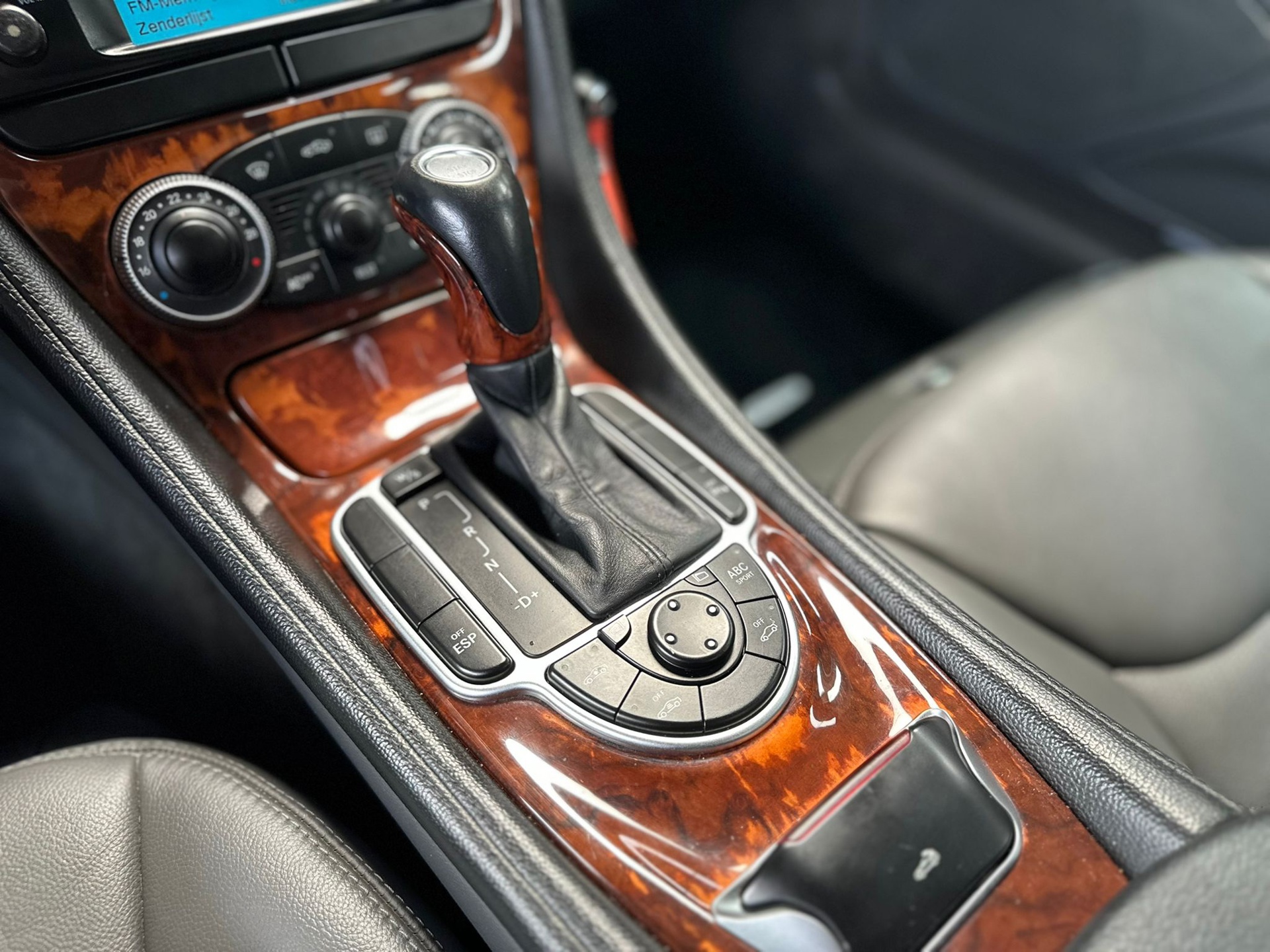 Foto van Mercedes-Benz SL 500
