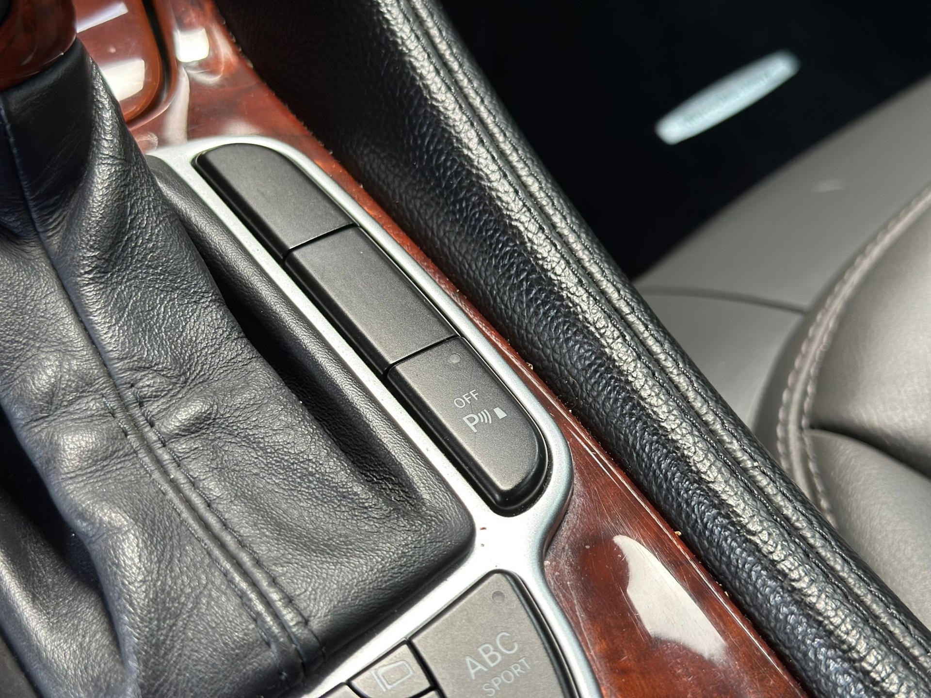 Foto van Mercedes-Benz SL 500