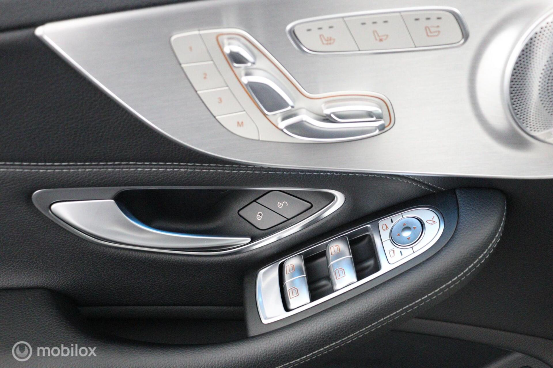 Foto van Mercedes-Benz AMG C 43