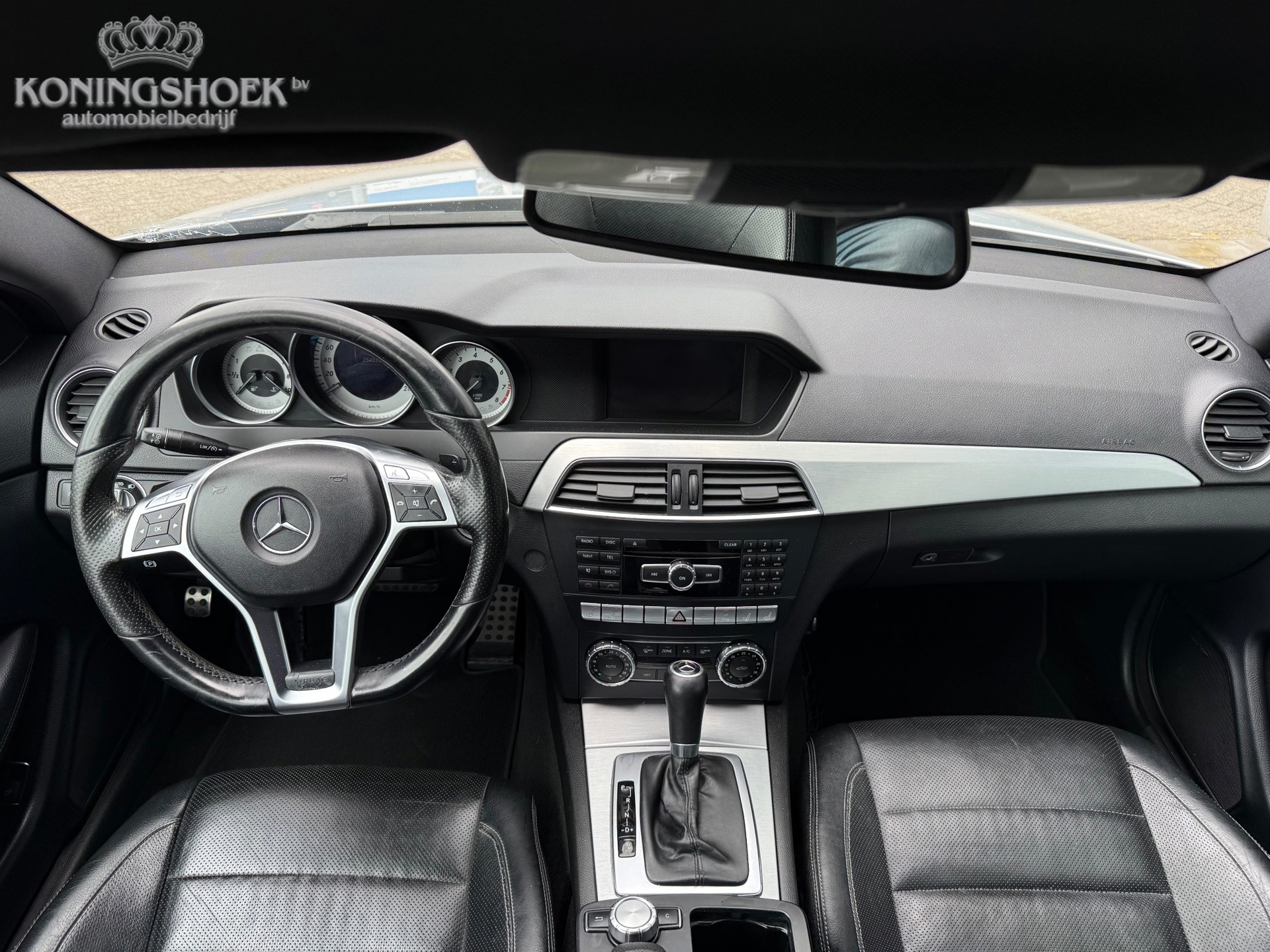 Foto van Mercedes-Benz C 350