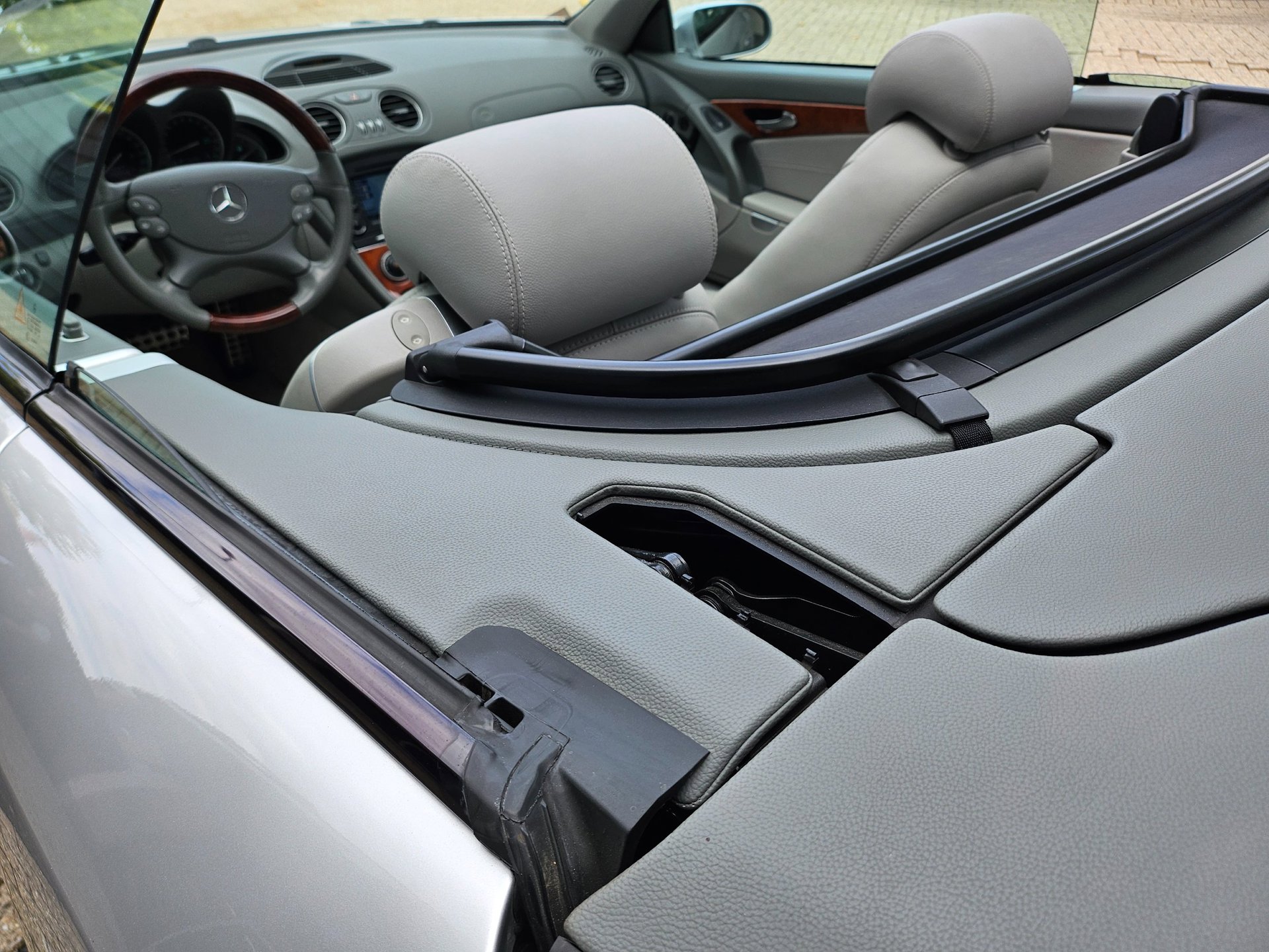 Foto van Mercedes-Benz SL 500