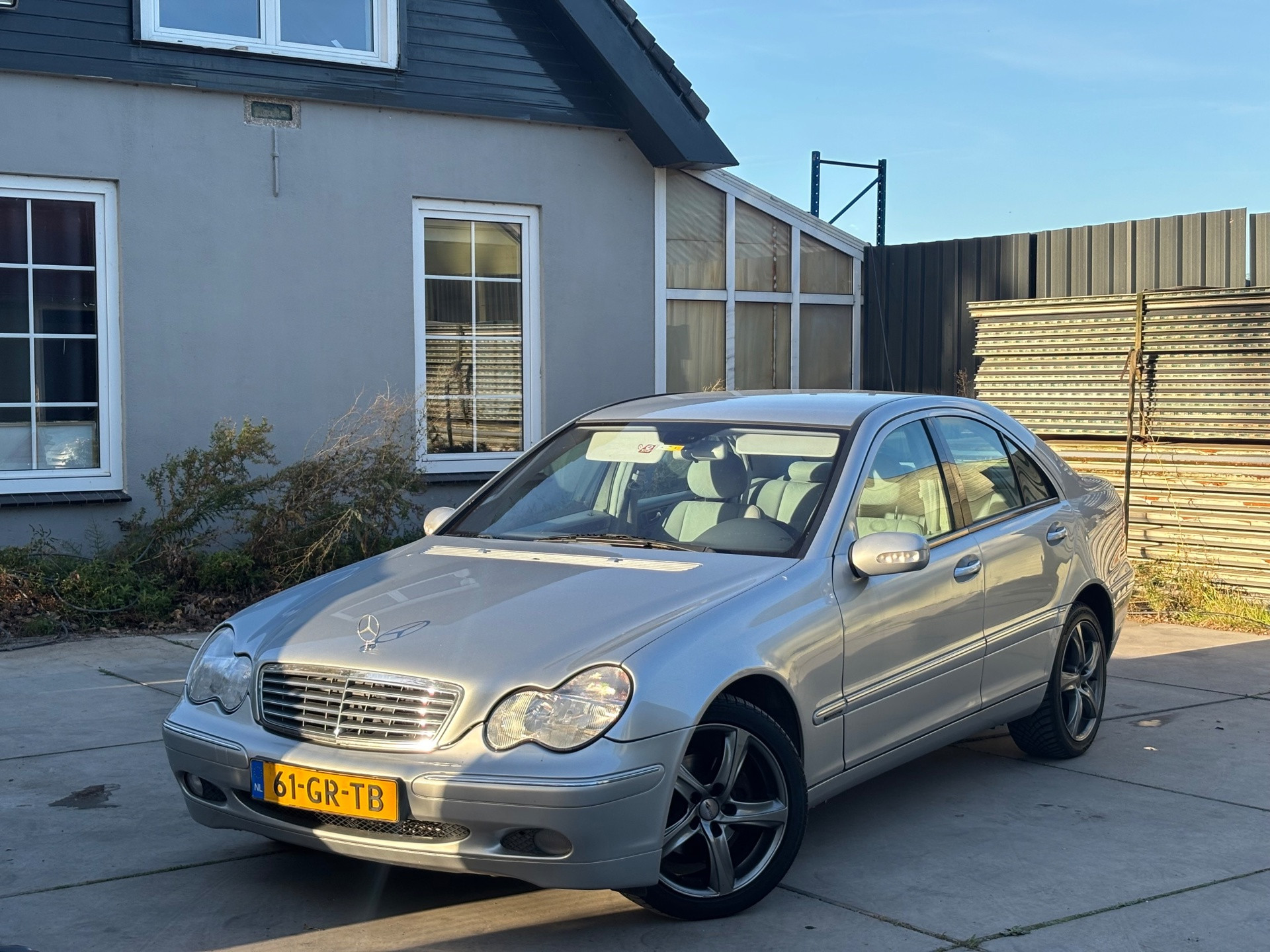 Foto van Mercedes-Benz C 180
