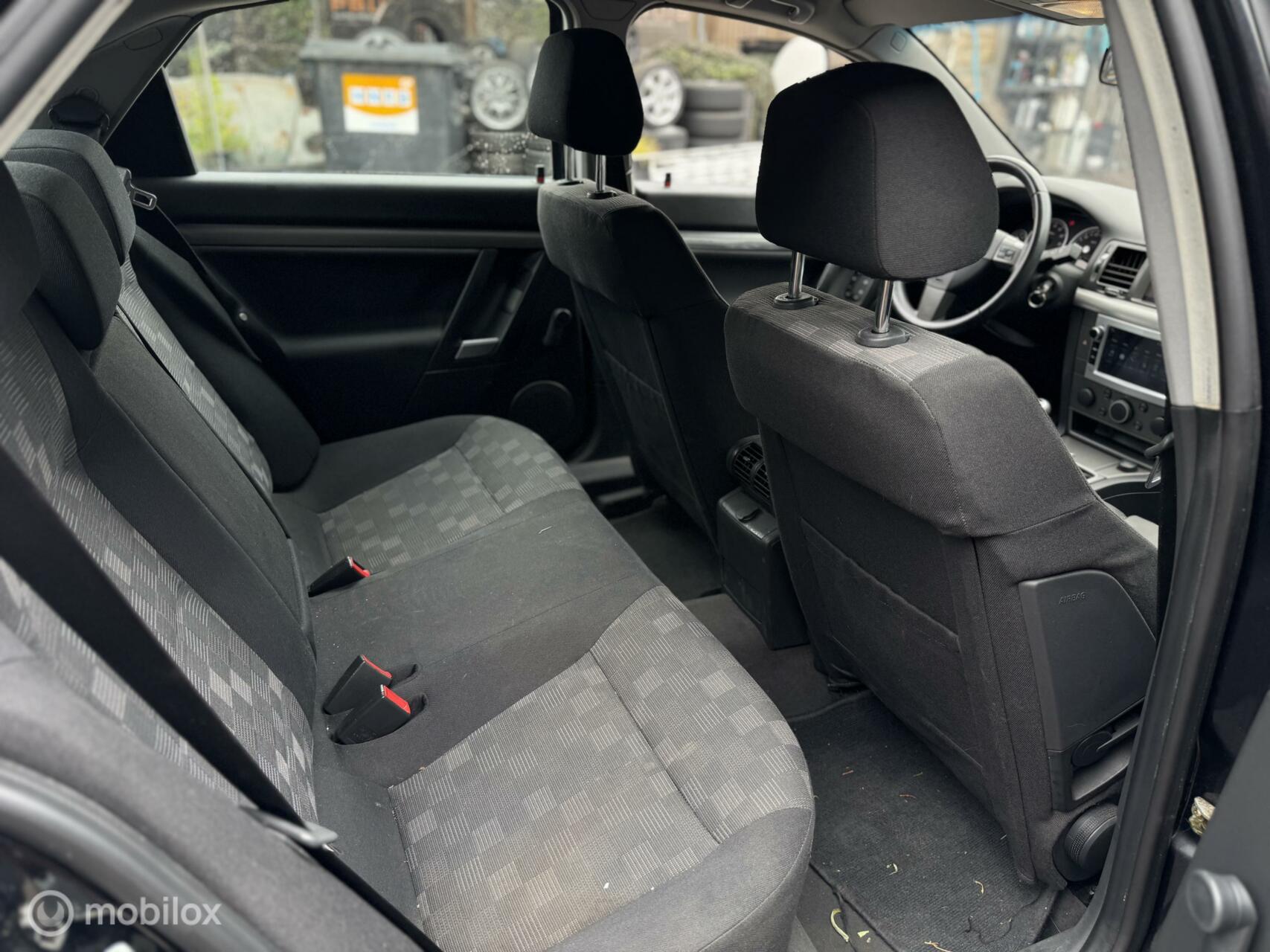 Foto van Opel Vectra GTS