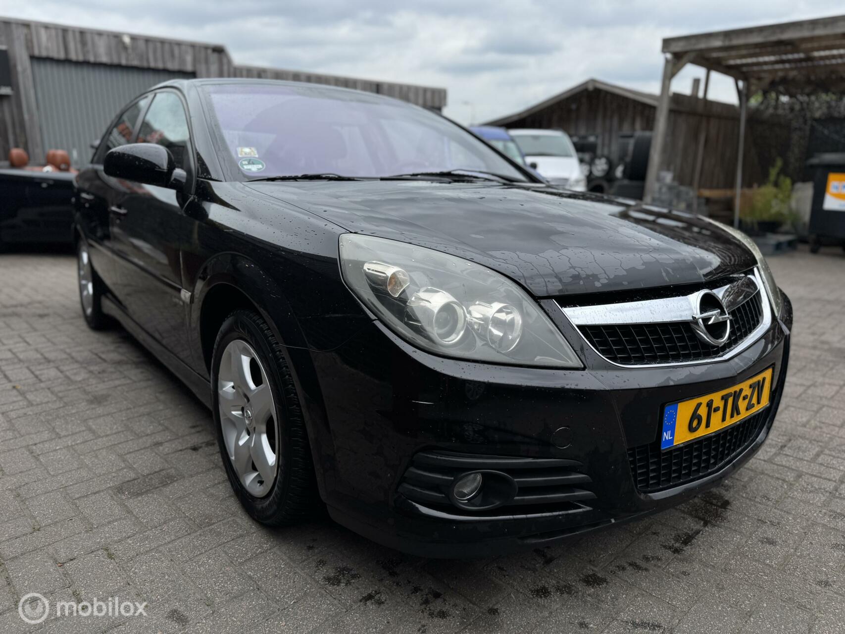 Foto van Opel Vectra GTS
