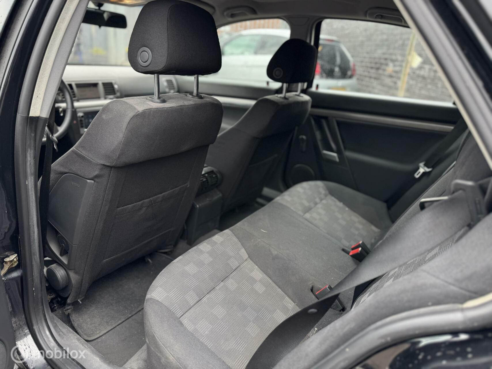 Foto van Opel Vectra GTS